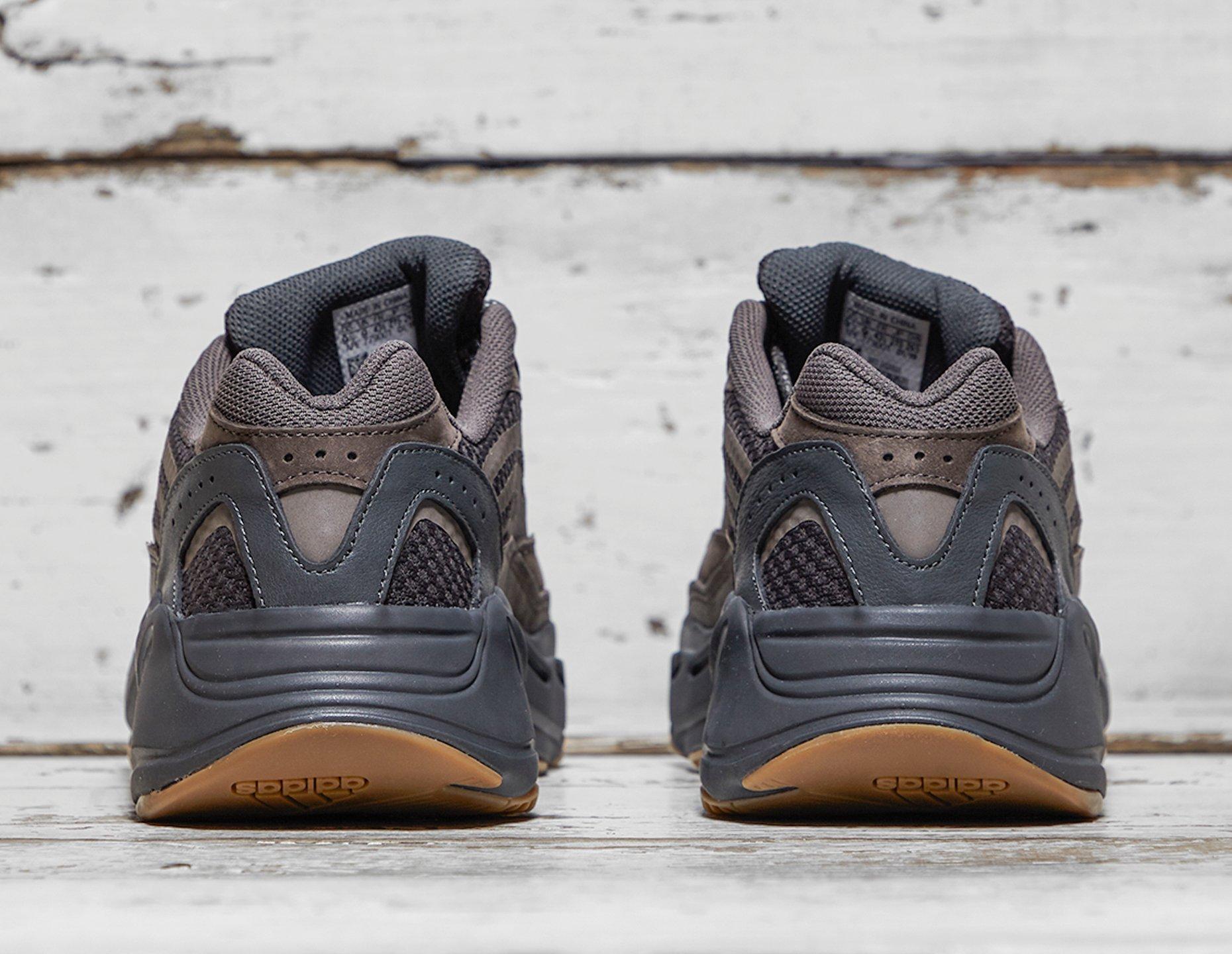 adidas yeezy boost 700 v2 bruin