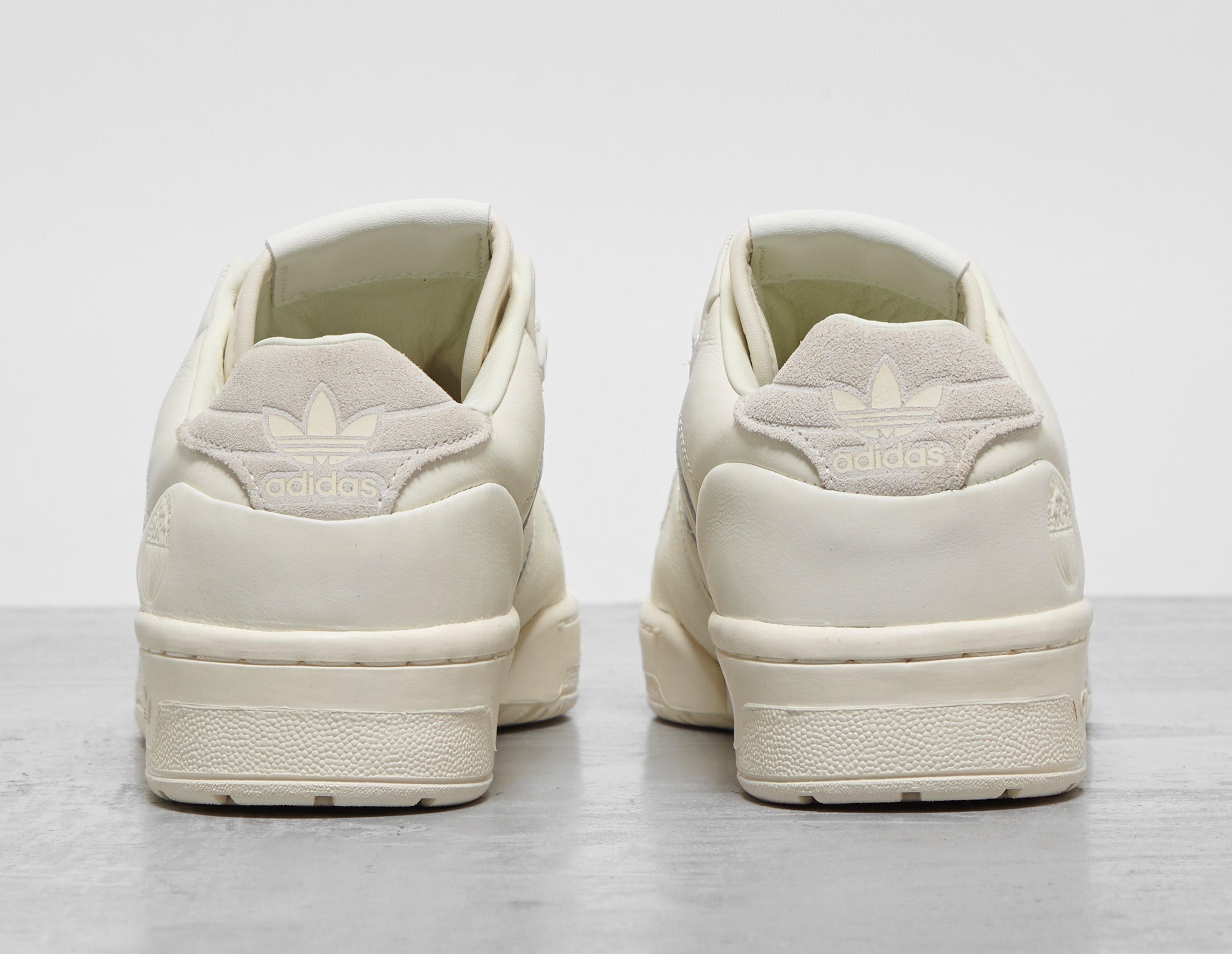 adidas low