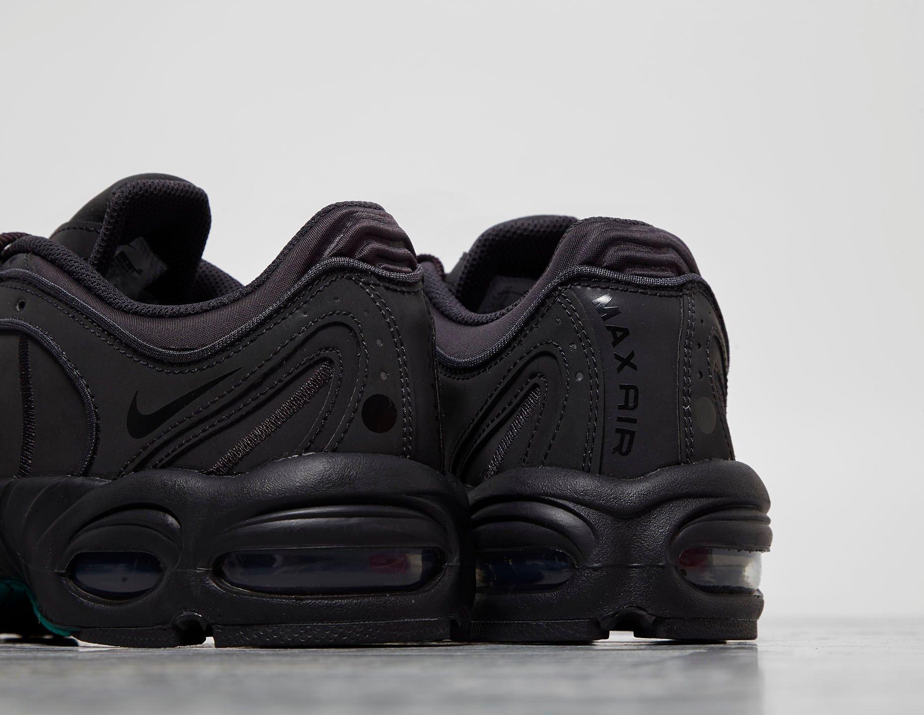 nike am tailwind 4 qs