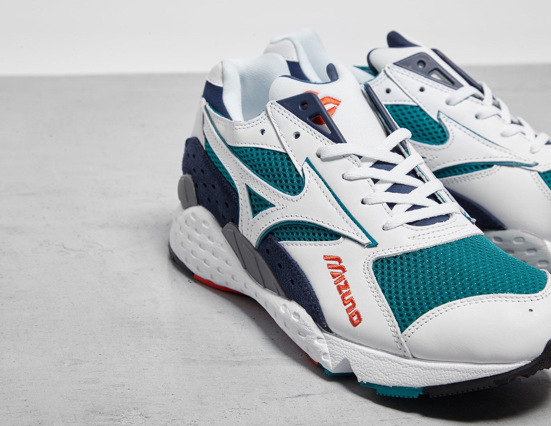 mizuno mondo control og