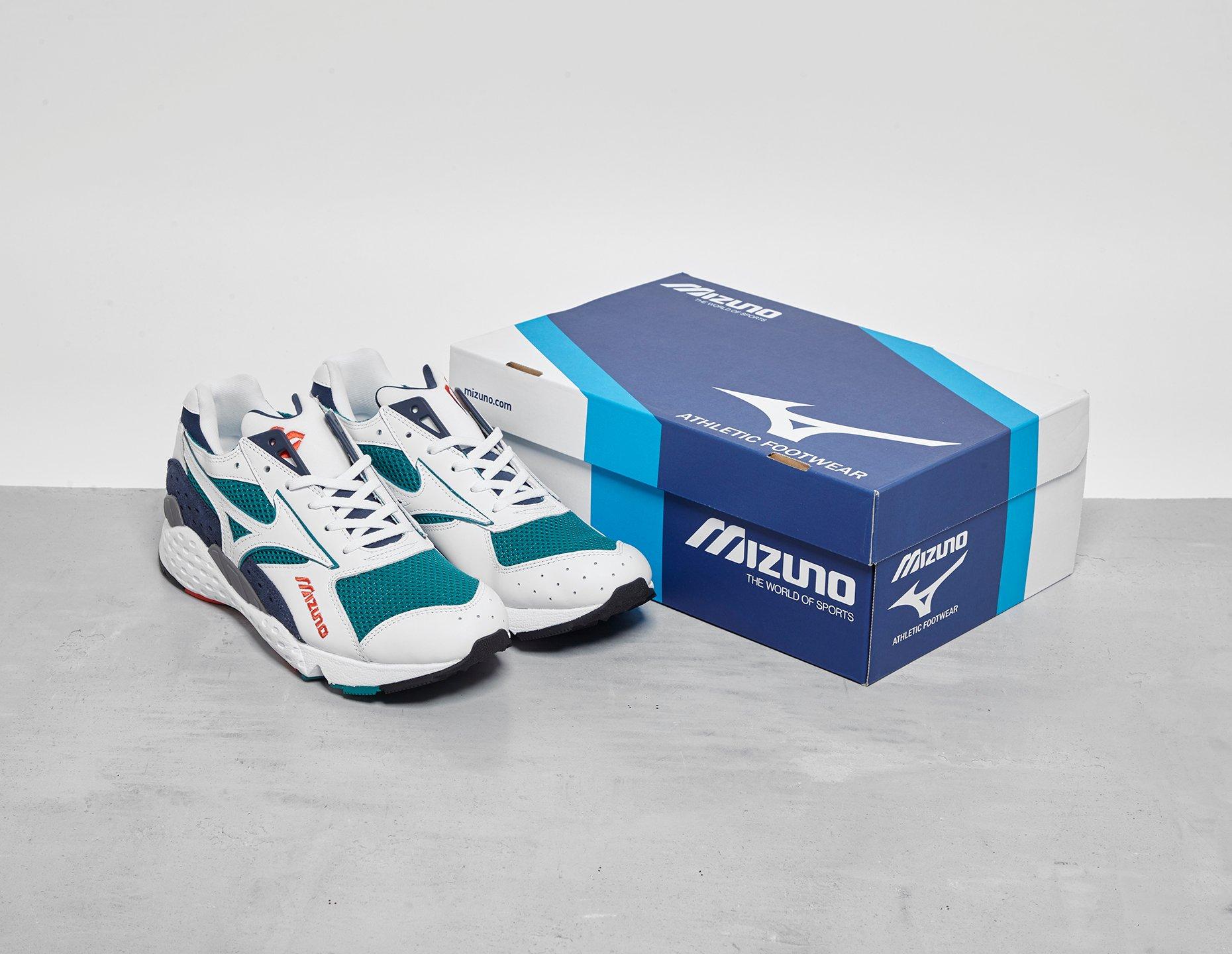 mizuno mondo control og