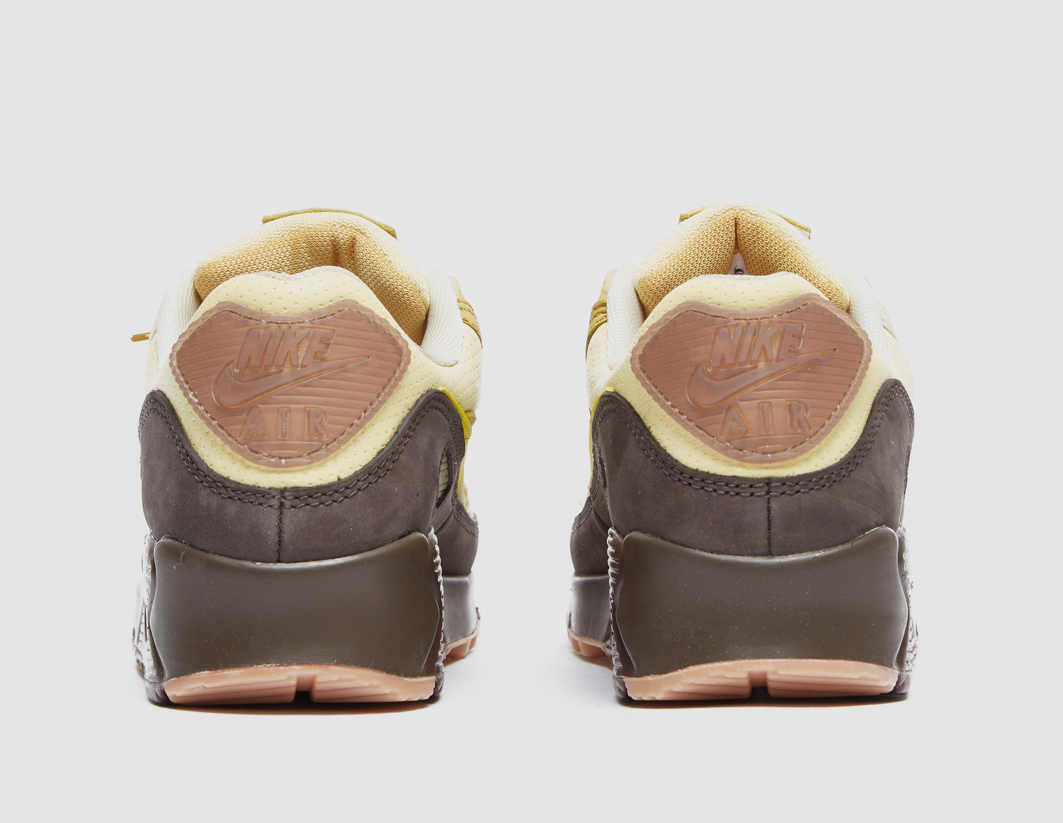 nike tech trainer womens