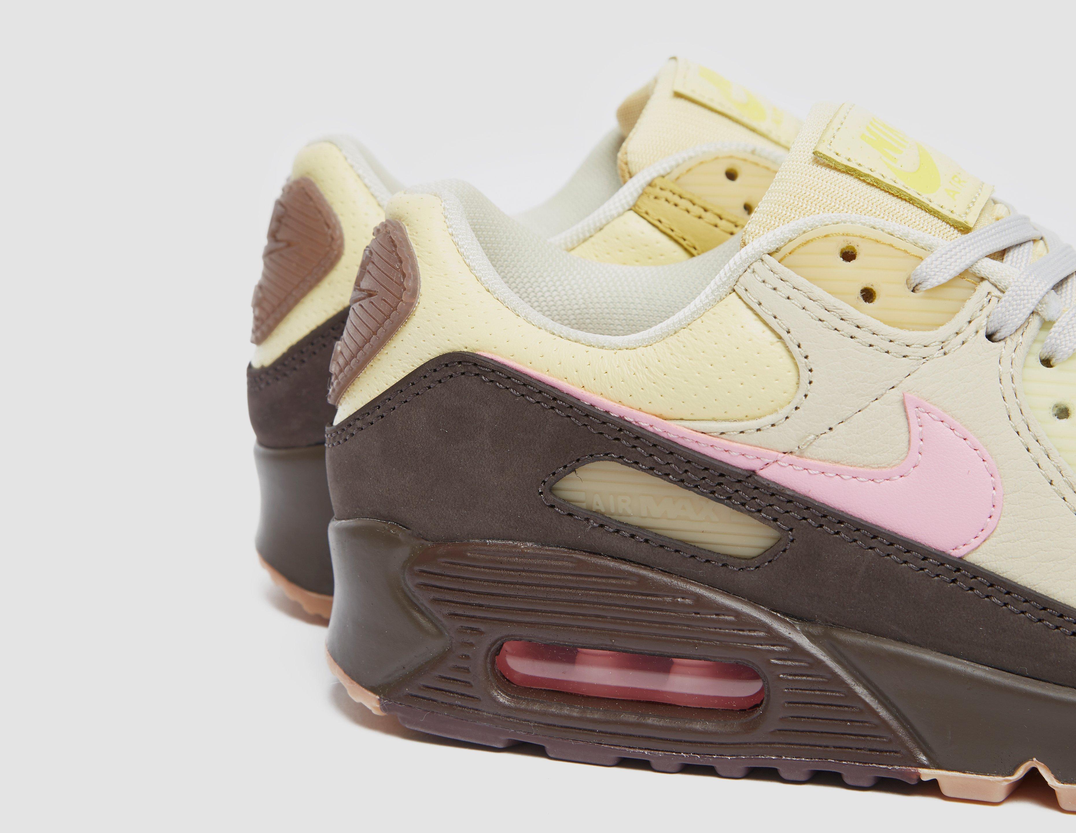 nike tech trainer womens