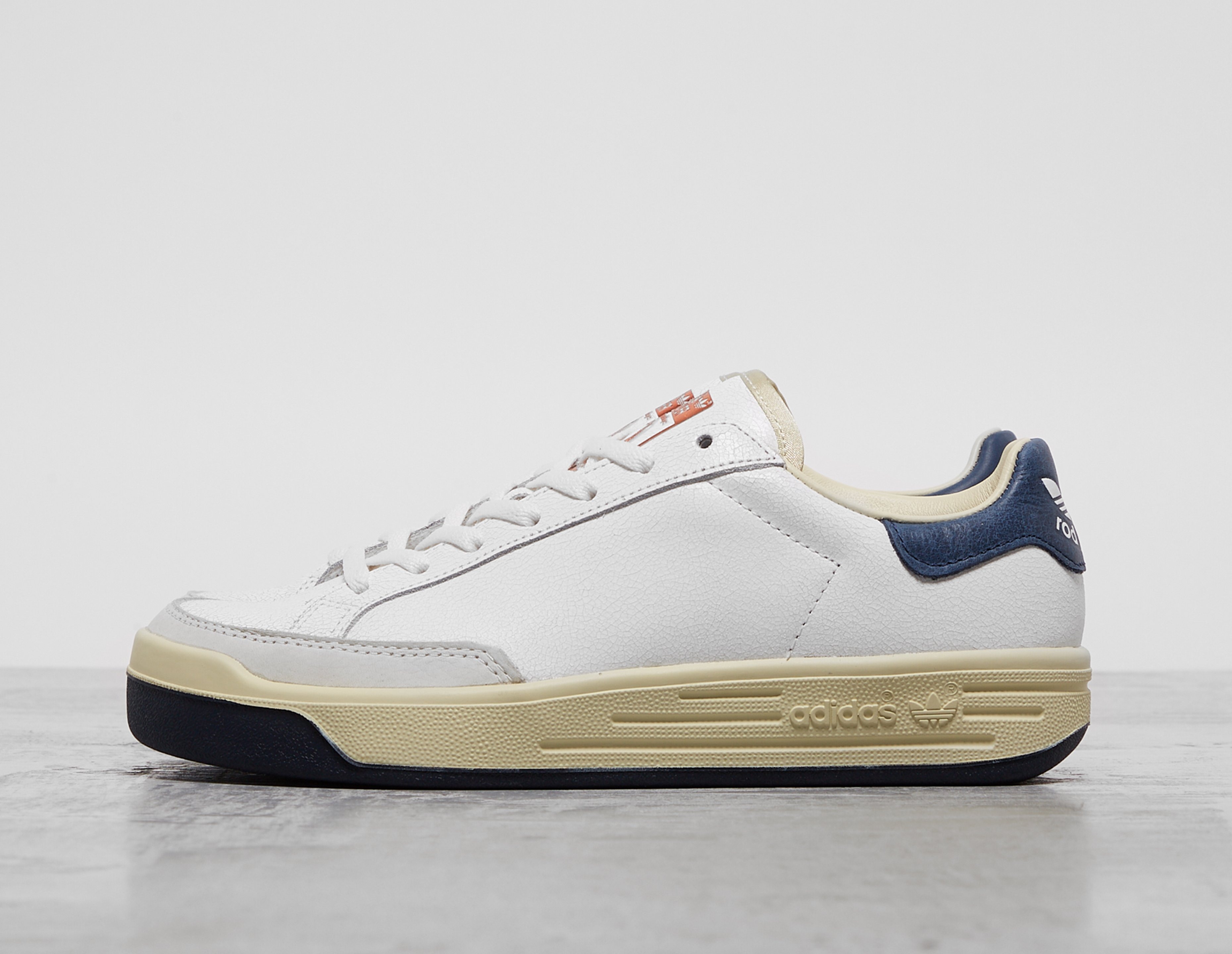 Ietpshops Adidas Ac7658 Shoes Black Sandals Toe Ring White Adidas Consortium Rod Laver Cracked Leather Women S