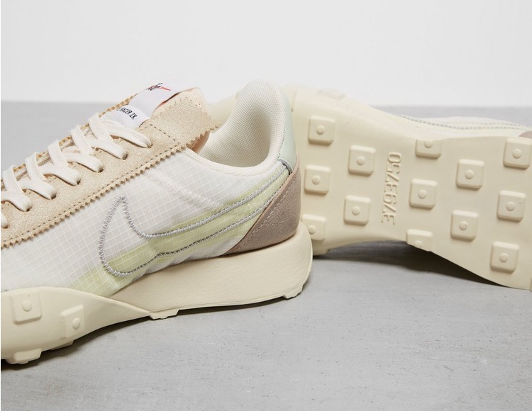 nike women's waffle racer lx