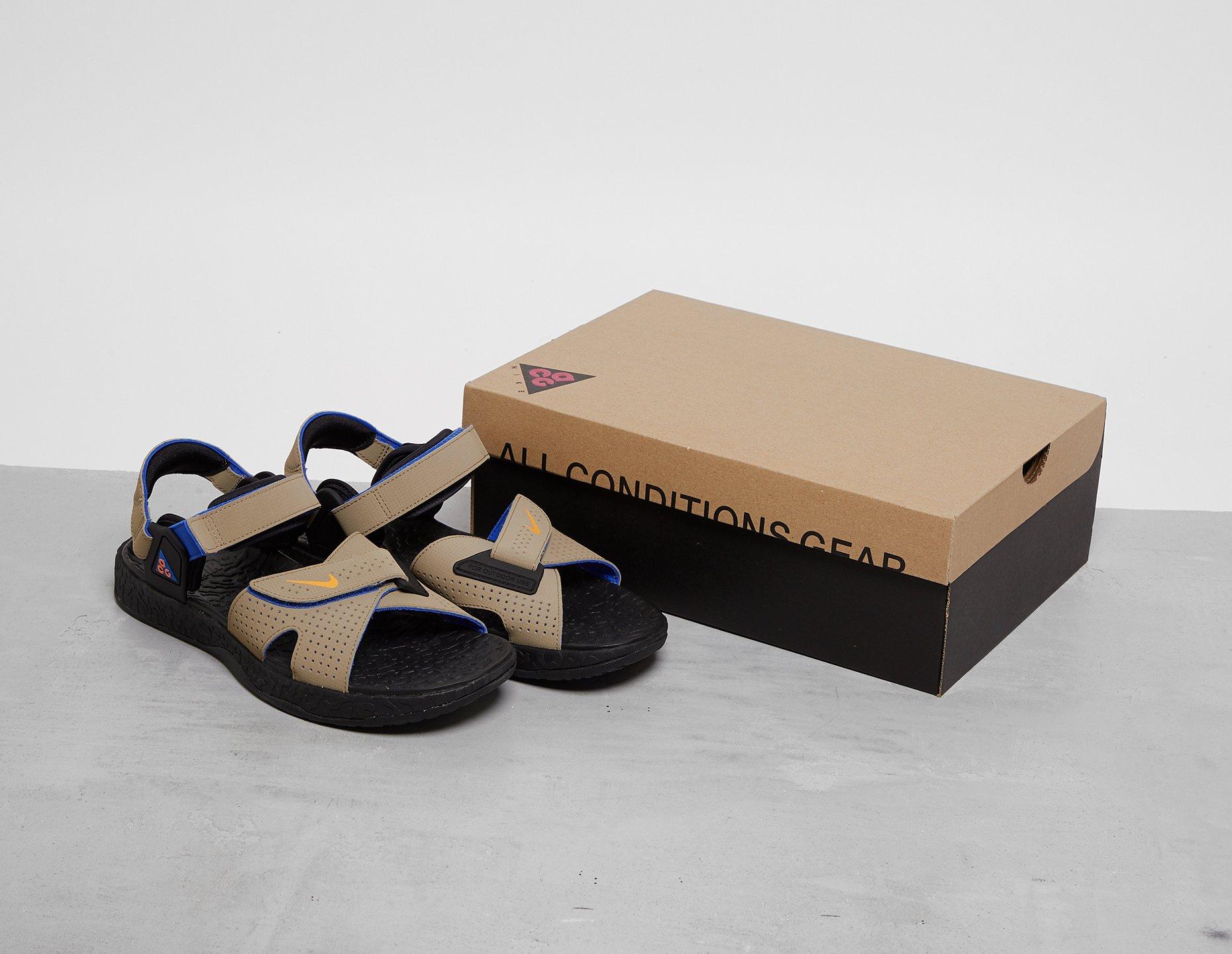 nike acg air deschutz sandals