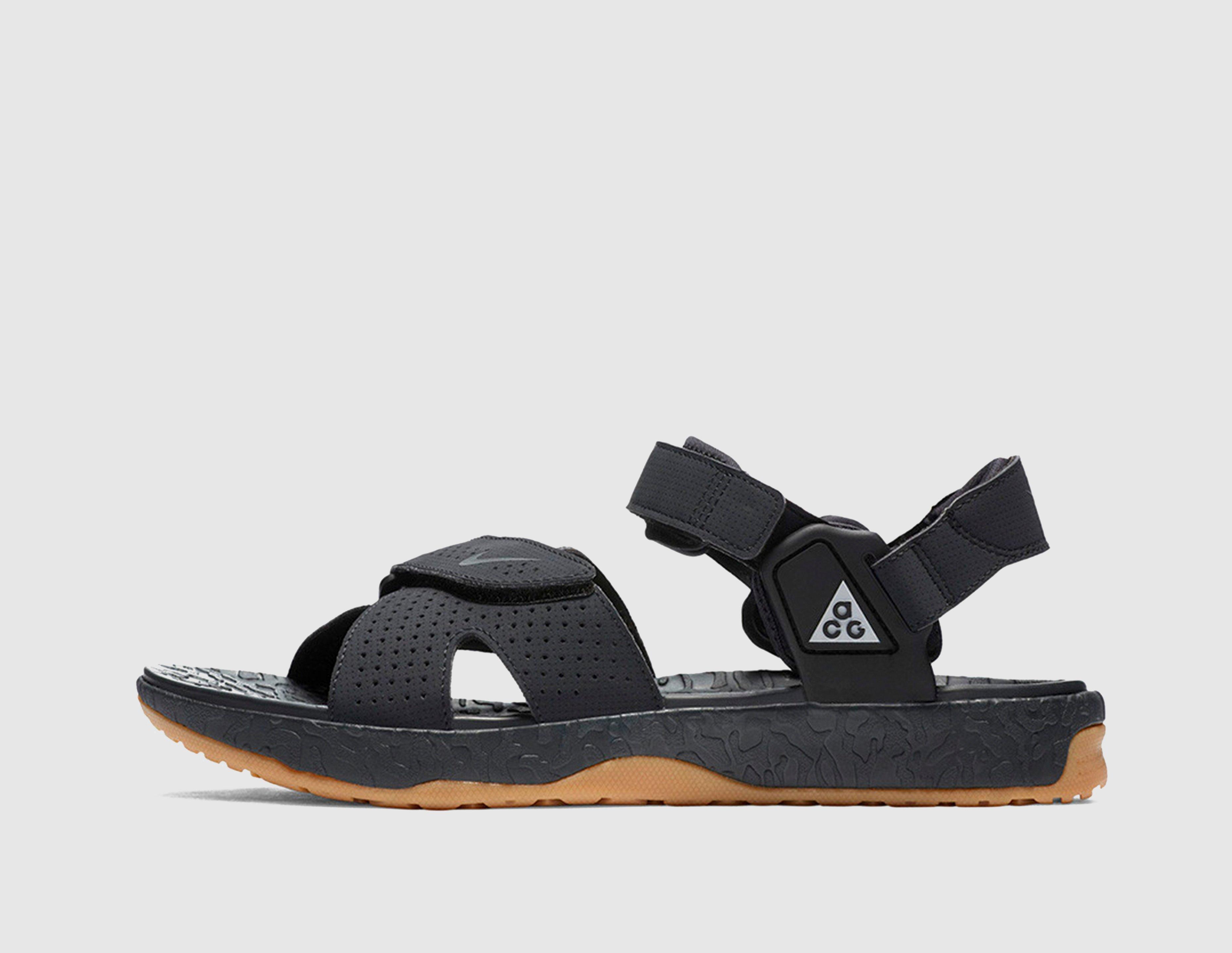 nike acg deschutz sandal qs