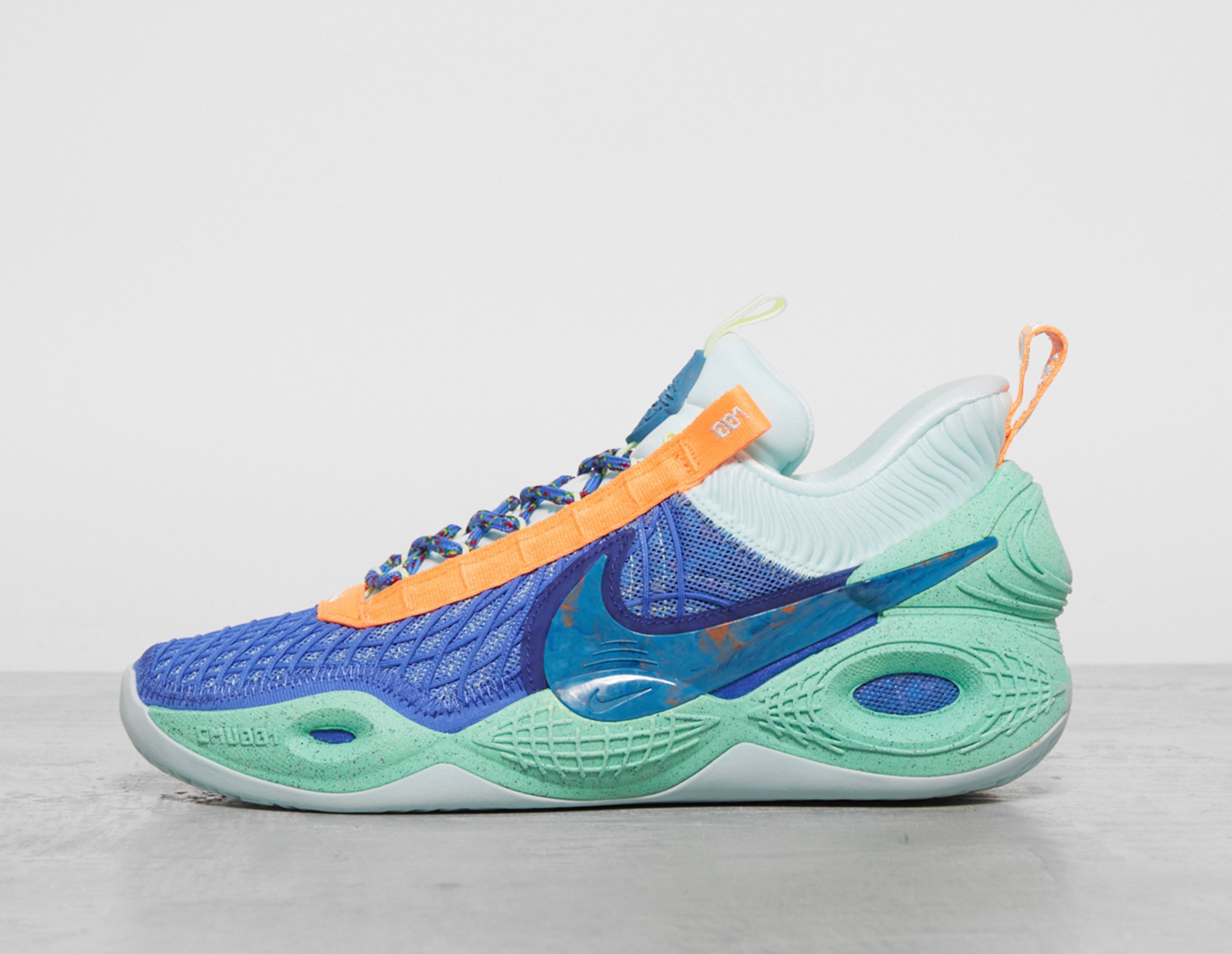 nike cosmic unity raw