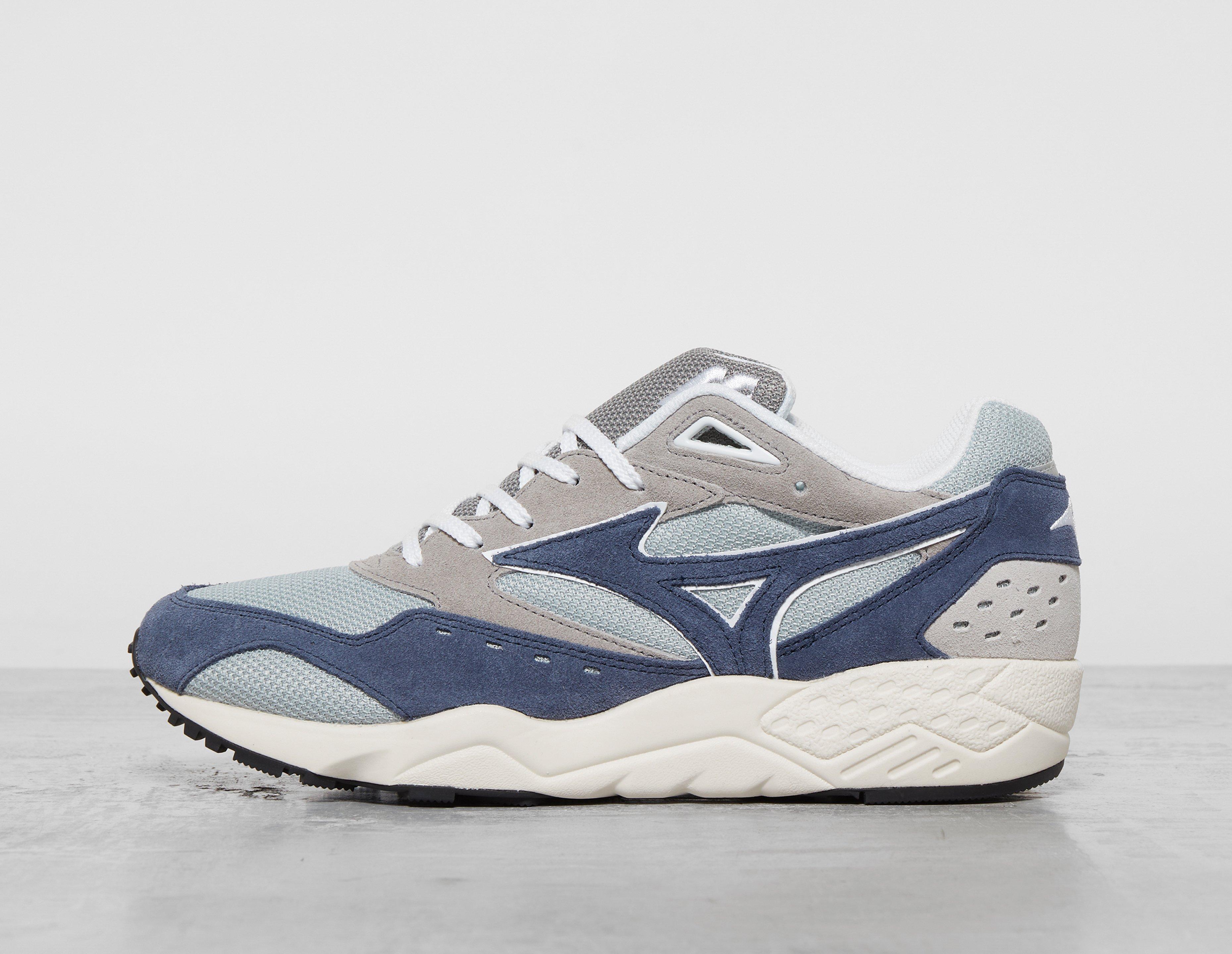 mizuno contender s