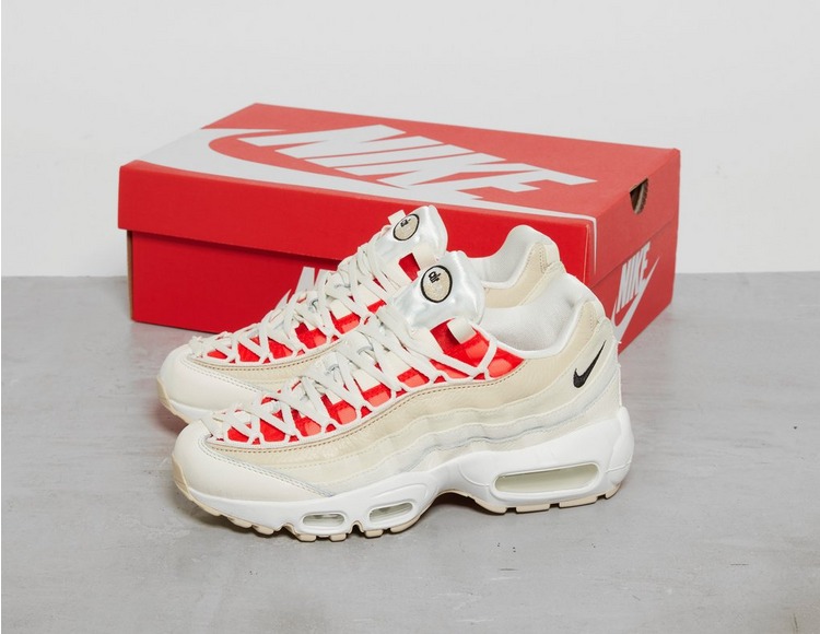 Nike Air 2009 Netty Women Basketball Player Black