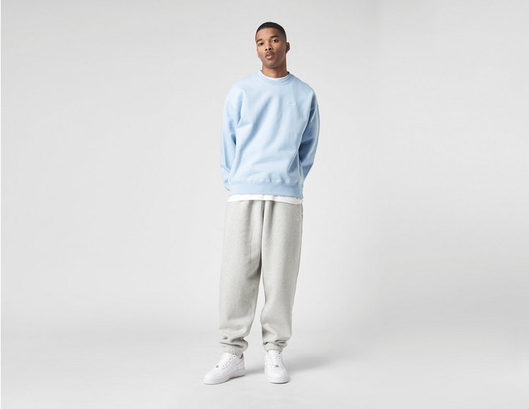 Nike premium essential online sweatshirt