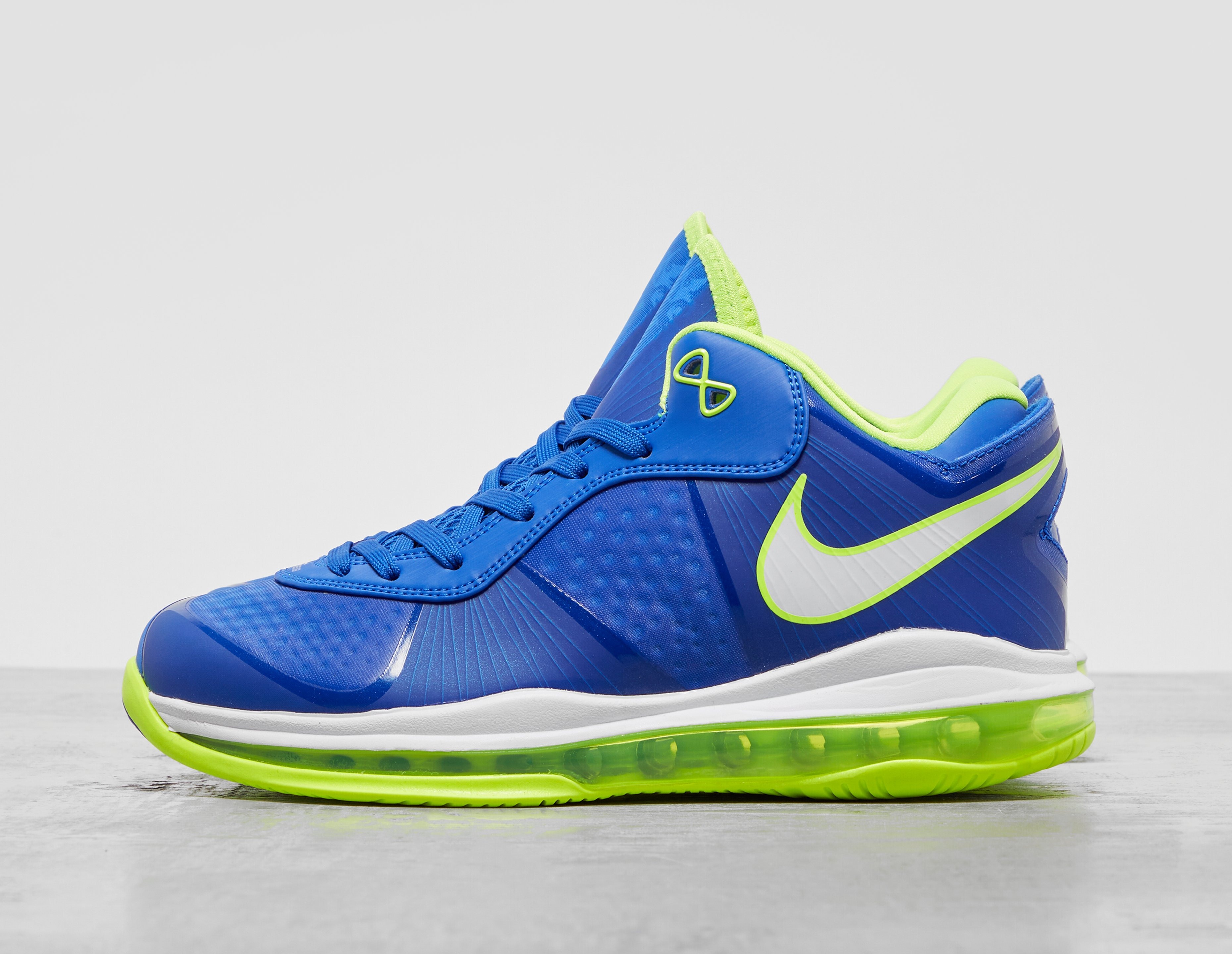 women's nike lebron shoes