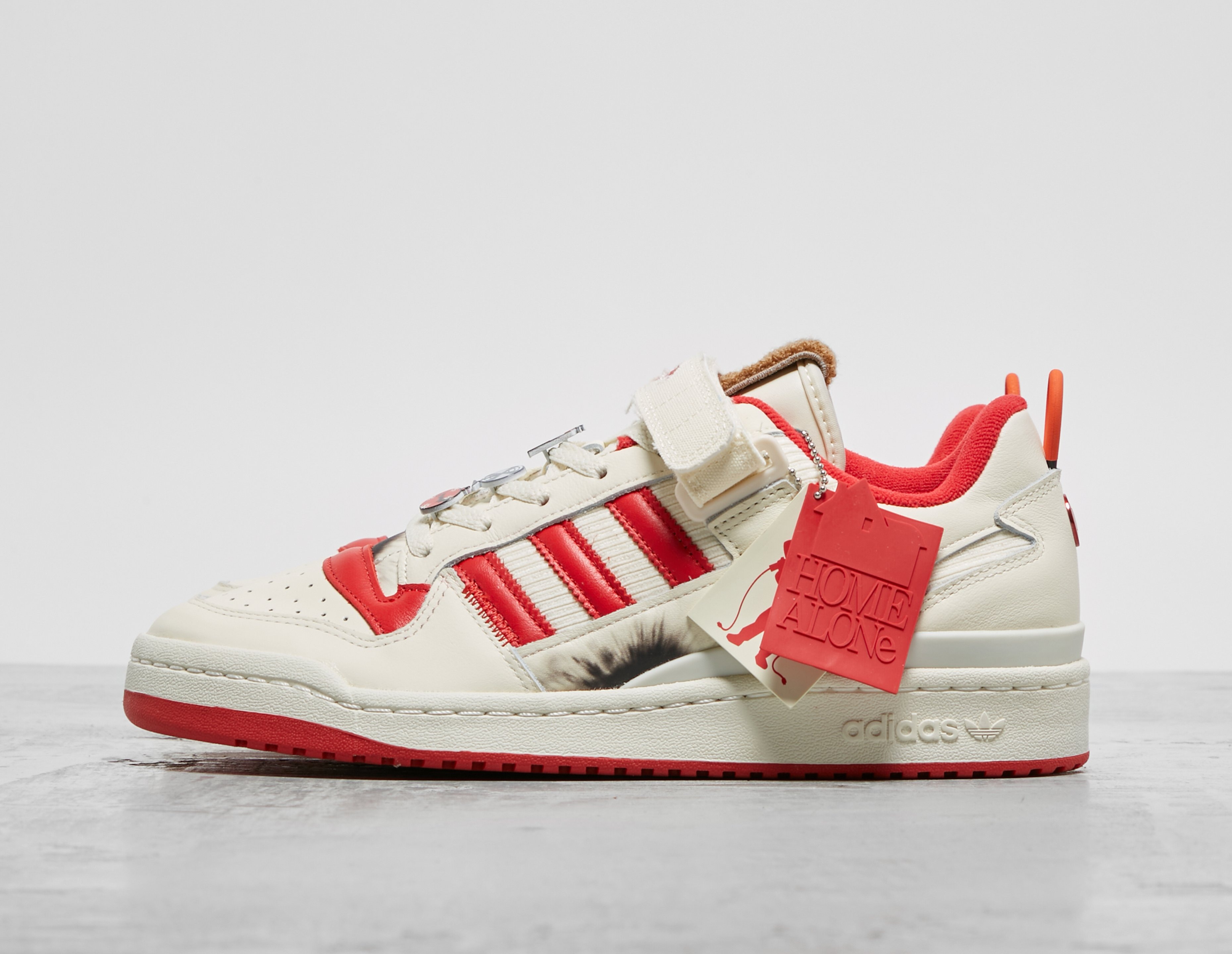 Prada Cloud Adidas Superstar Silber 12 von Cloud Adidas schneller Versand | Red Cloud adidas Originals x Home Alone Forum Low Women's | EllisonbronzeShops