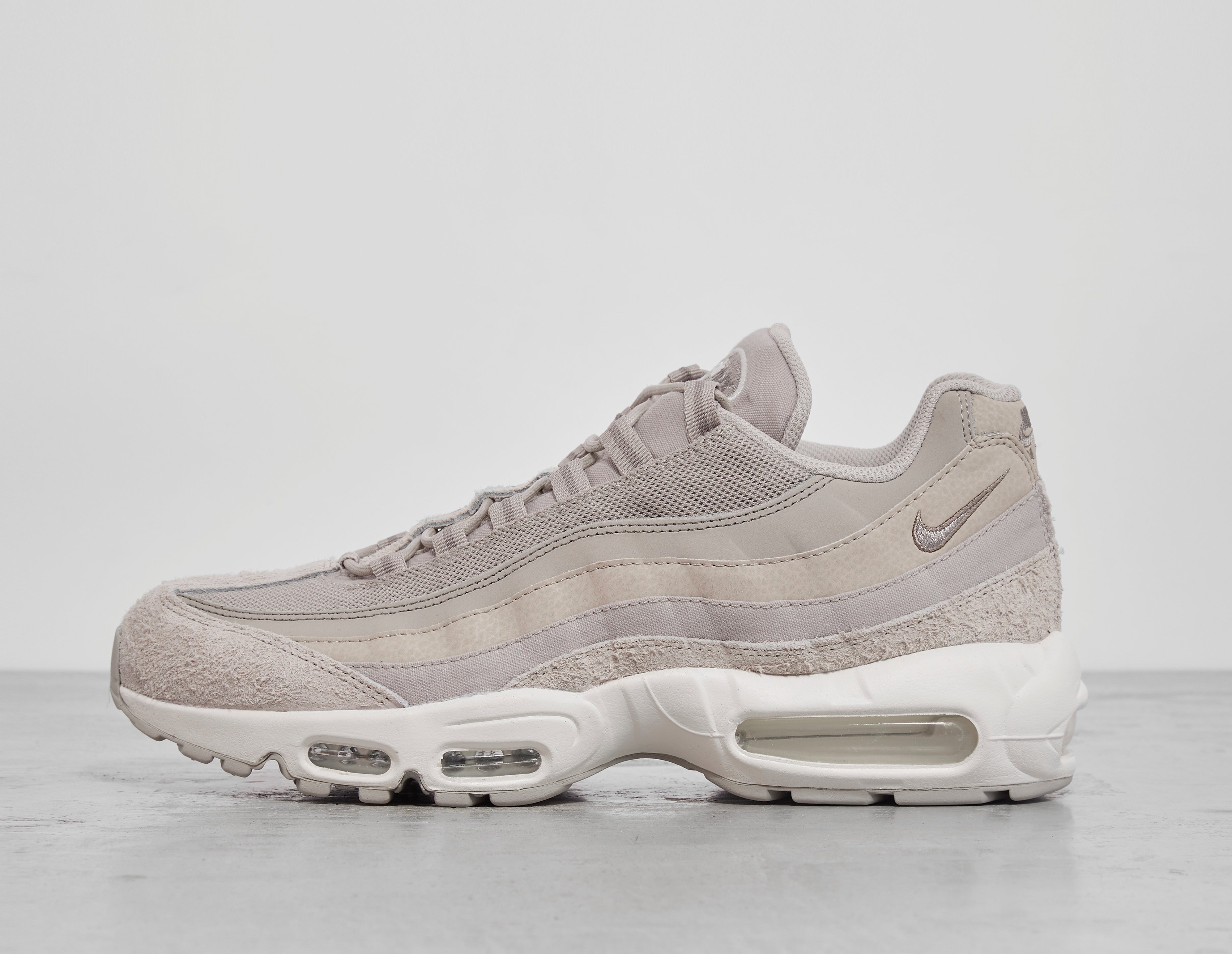 Grey Nike Air Max 95 Essential | nike shoes navy cream and blue
