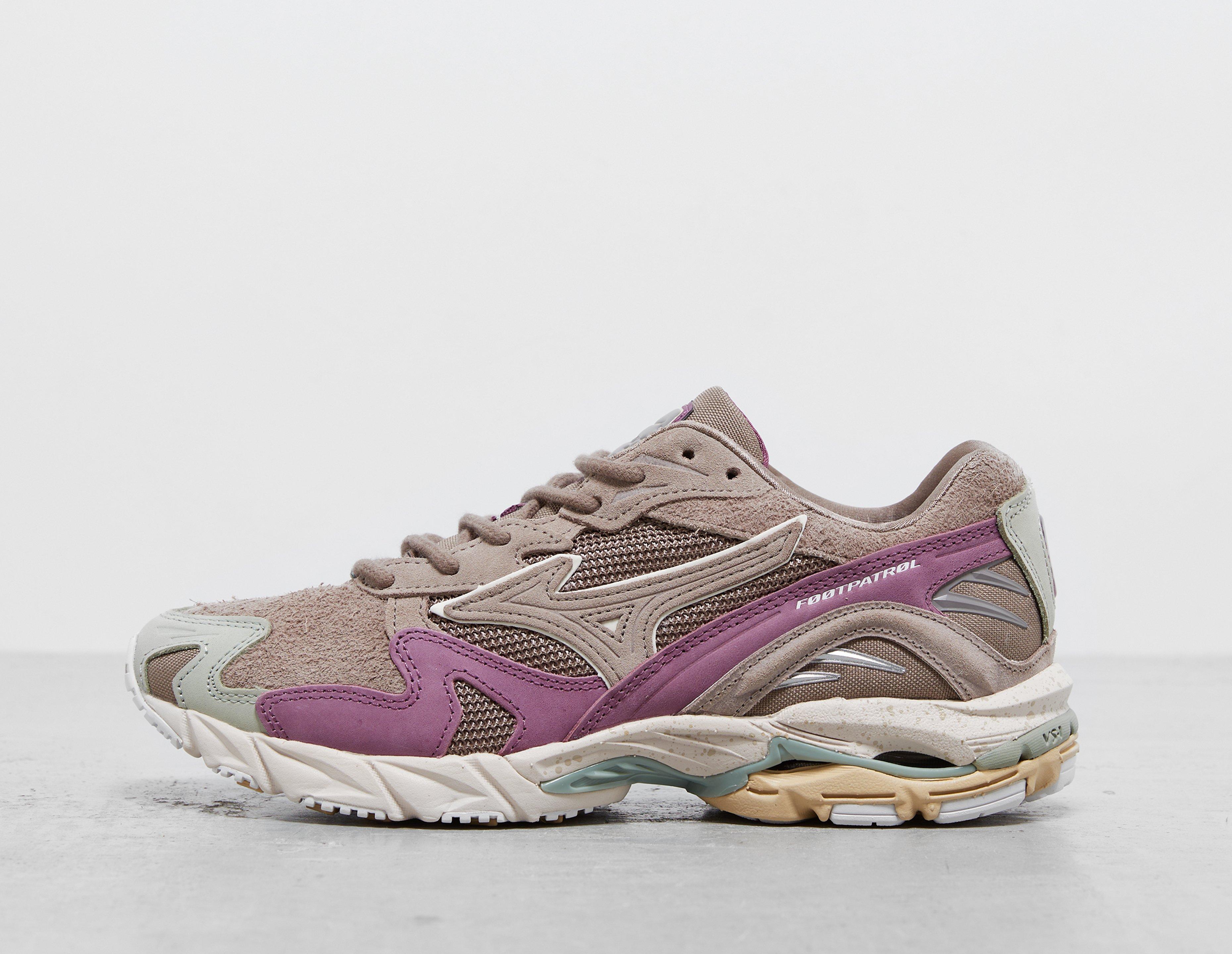 HealthdesignShops Grey HealthdesignShops x Mizuno Wave Rider 10