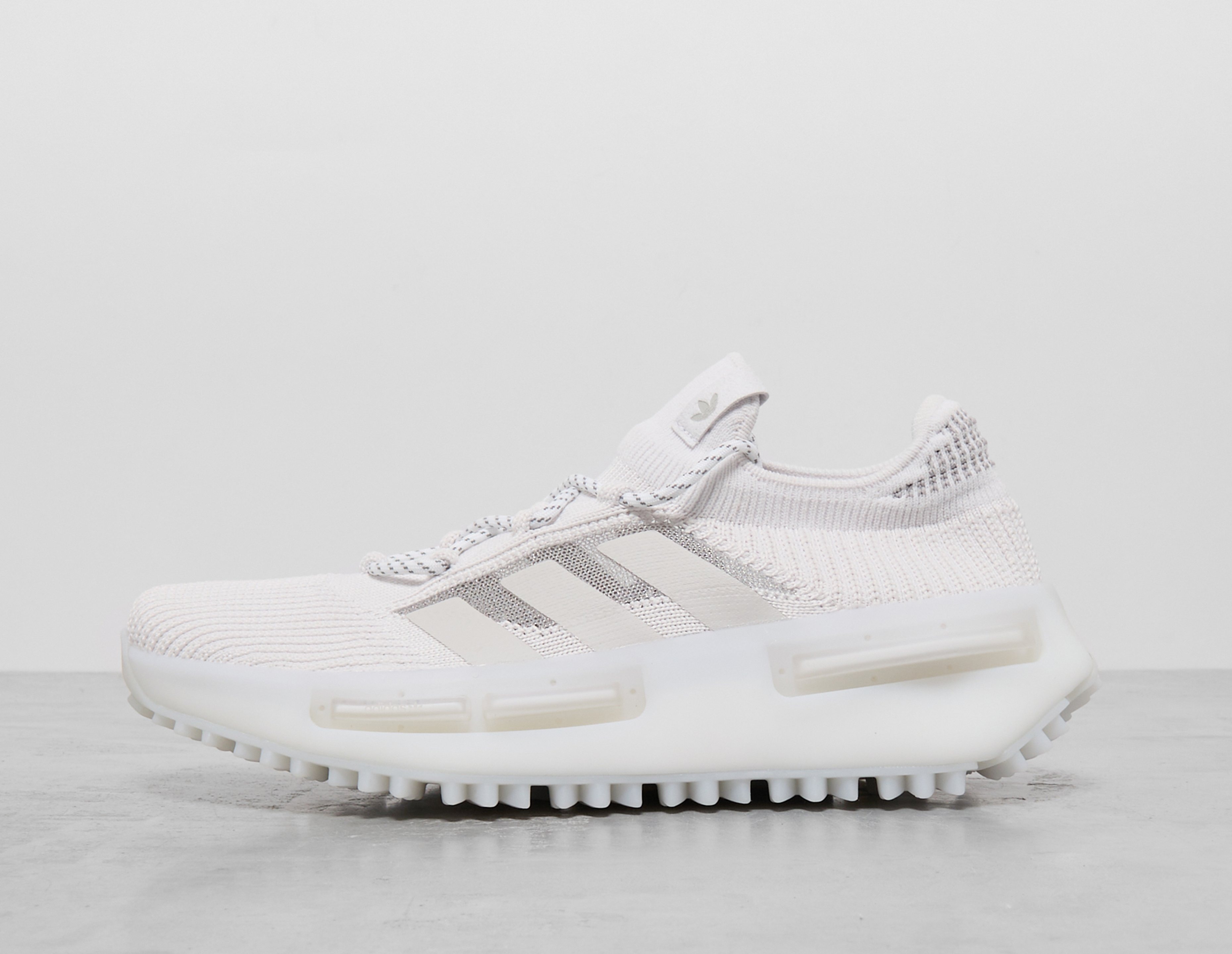 ADIDAS YEEZY 350 V2 Reflective Running Shoes For Men - Buy ADIDAS YEEZY 350  V2 Reflective Running Shoes For Men Online at Best Price - Shop Online for  Footwears in India