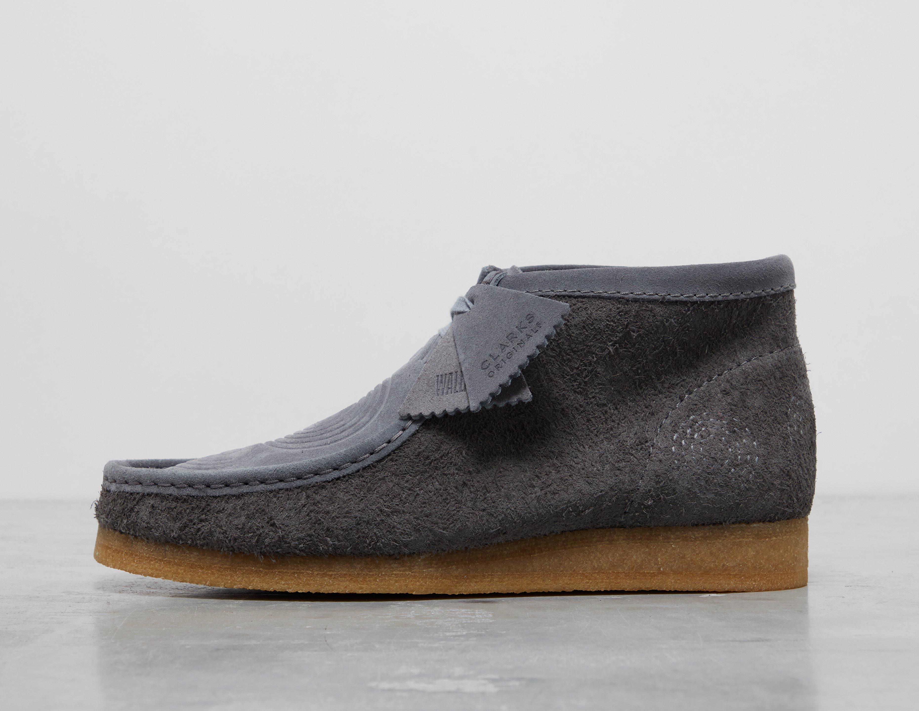 Grey wallabee deals clarks