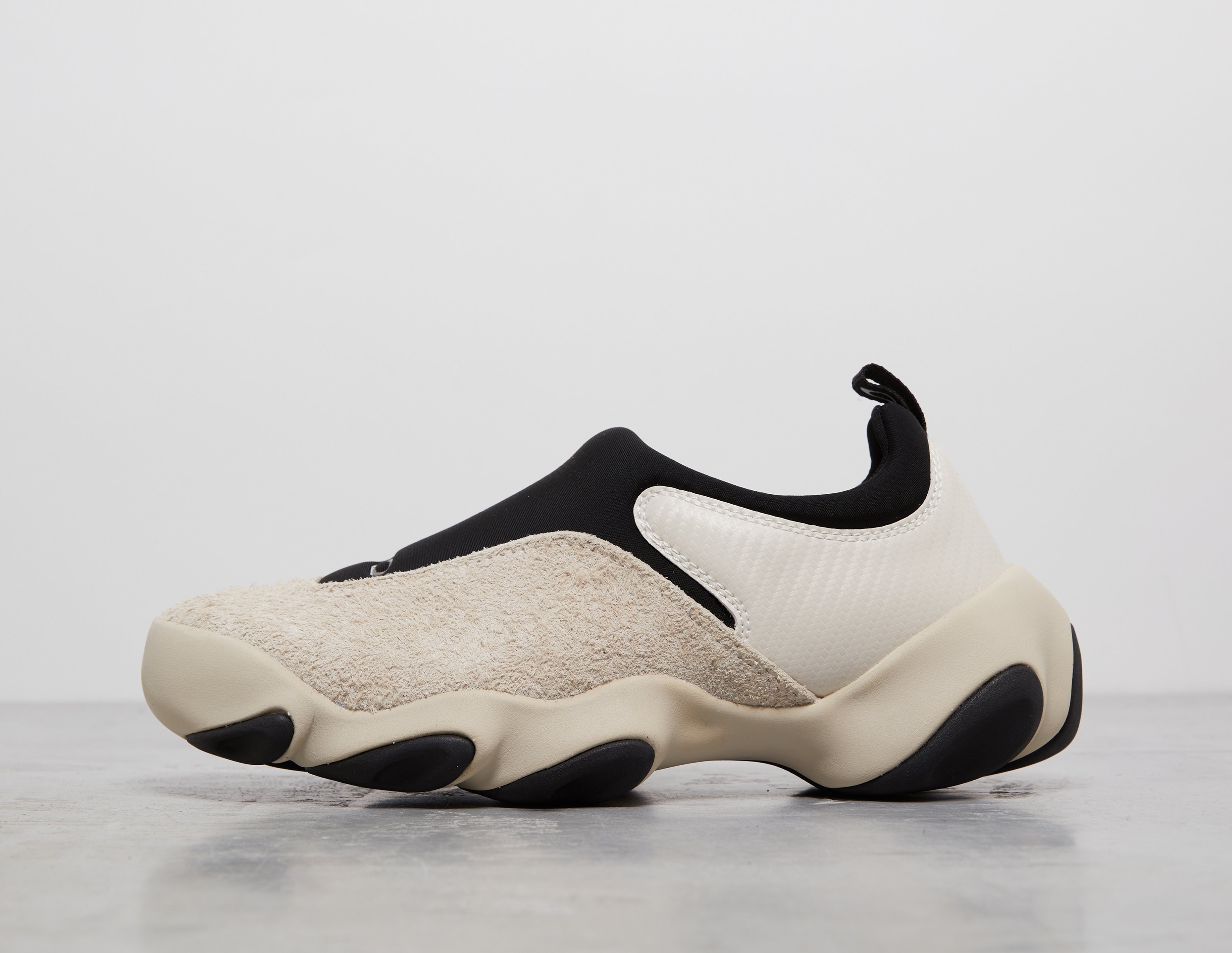 White Oakley Factory Team Flesh Sandal x Brain Dead | Donde