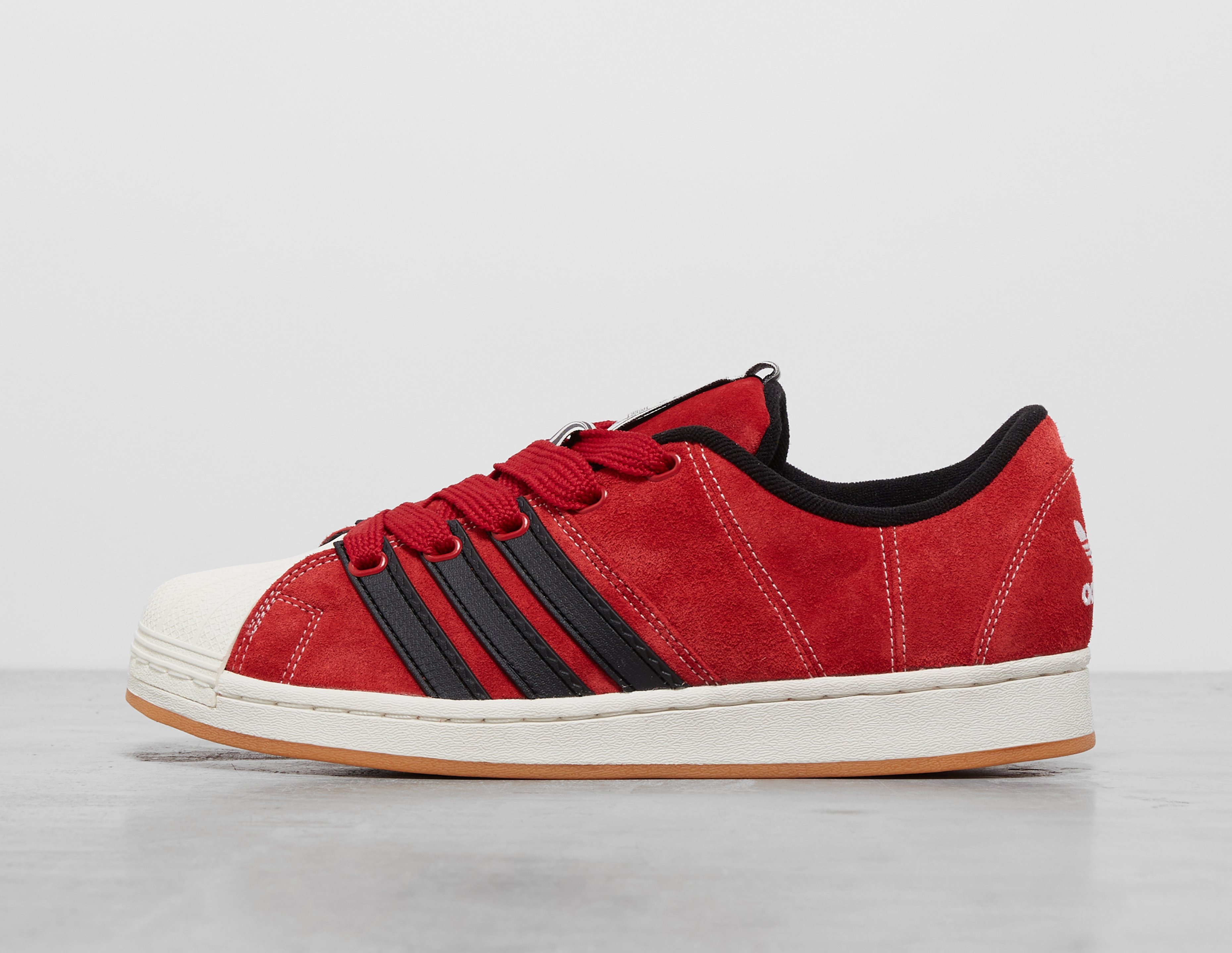 Adidas superstar 2025 red ioffer