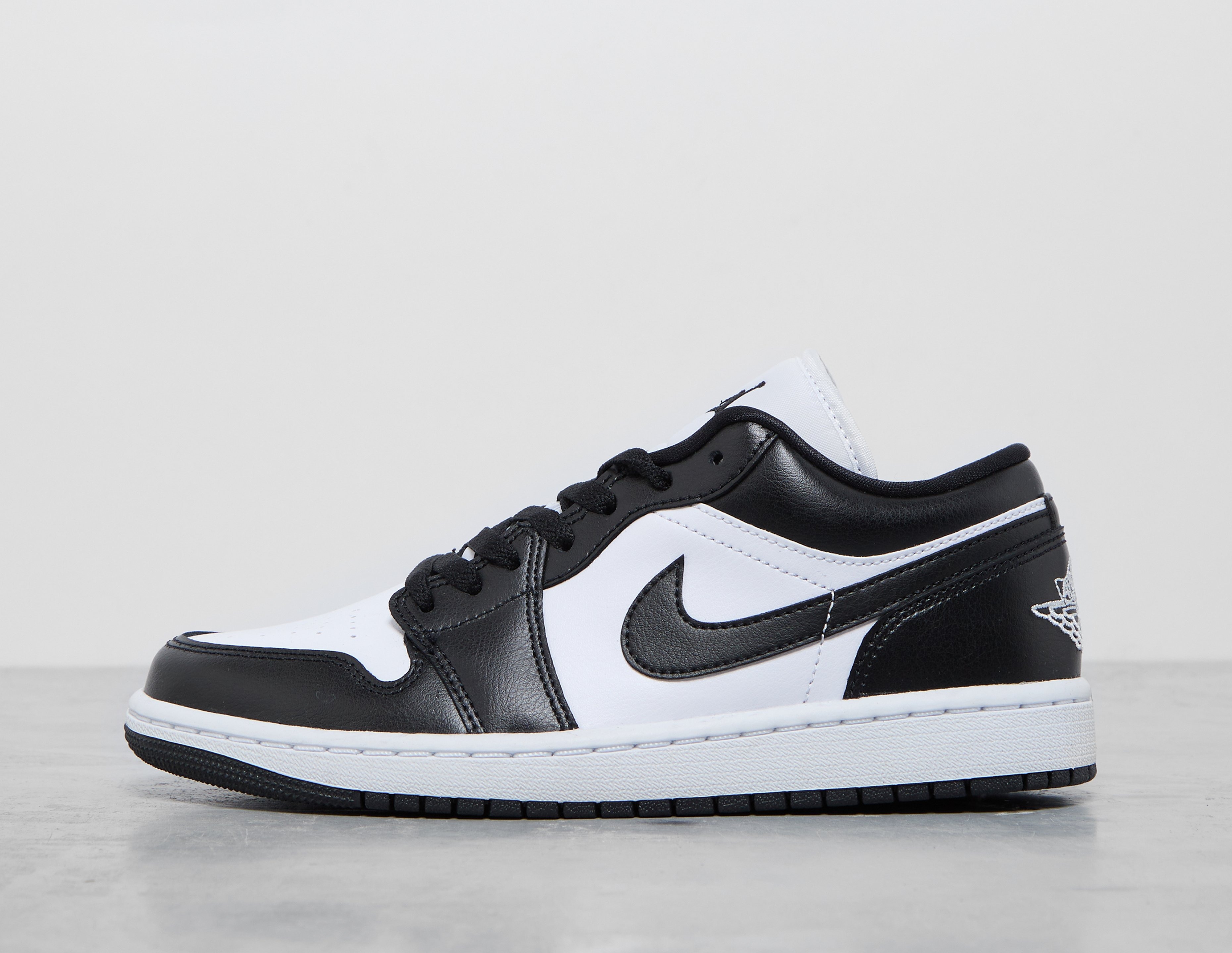 White Jordan Air 1 Low Women's | Footpatrol