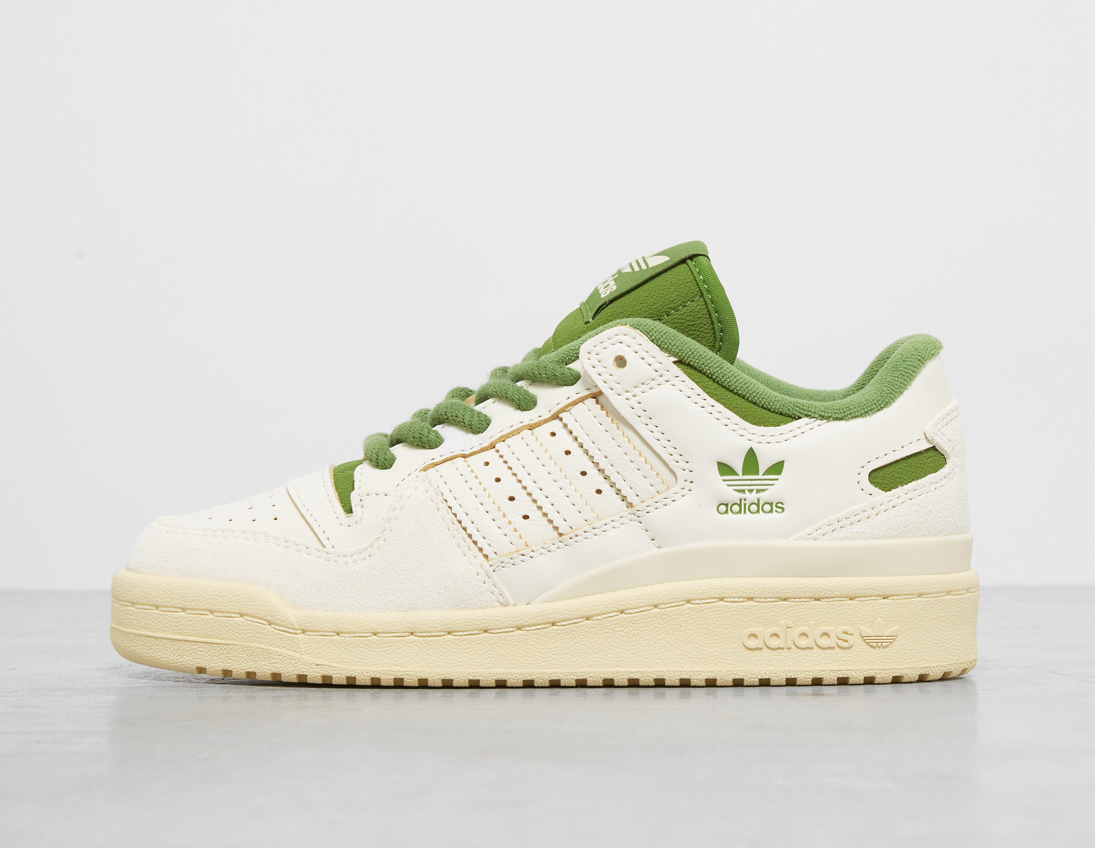 white crew green adidas forum