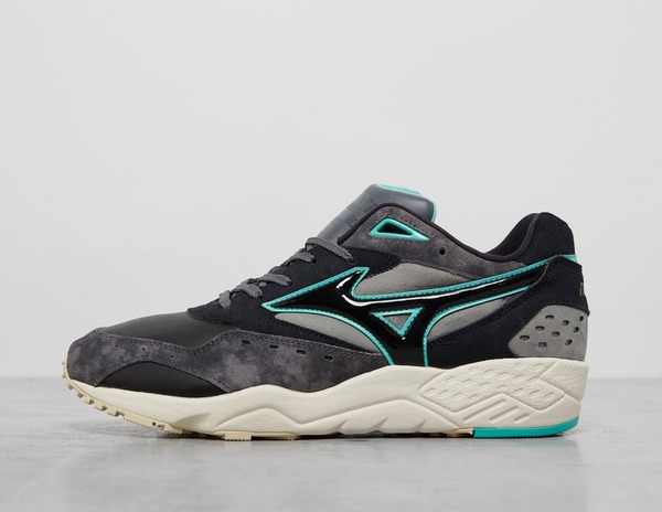 Mizuno x Footpatrol Contender