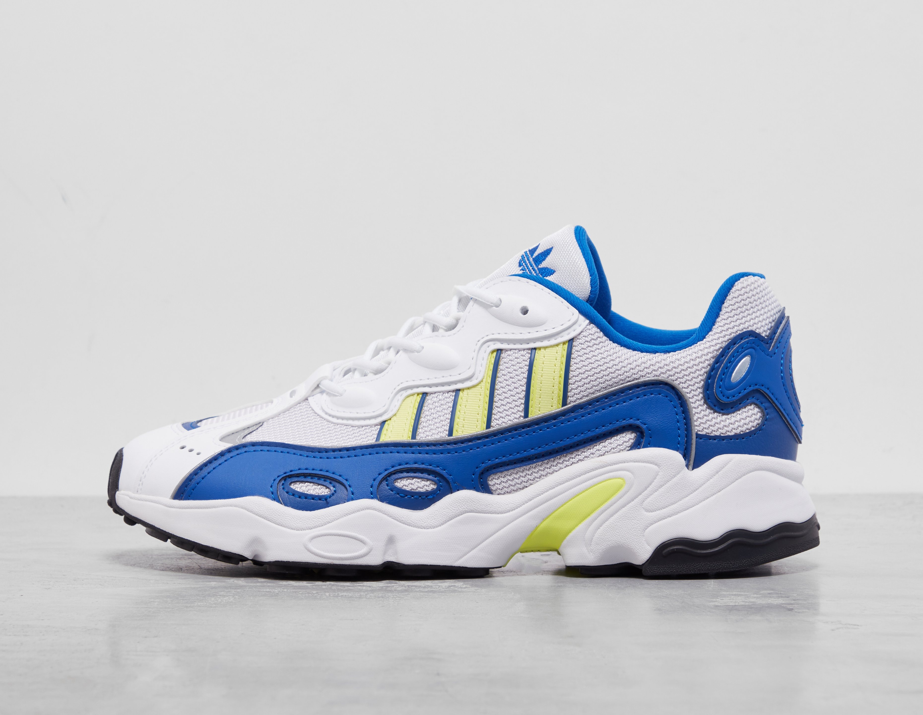 Adidas ozweego best sale white yellow