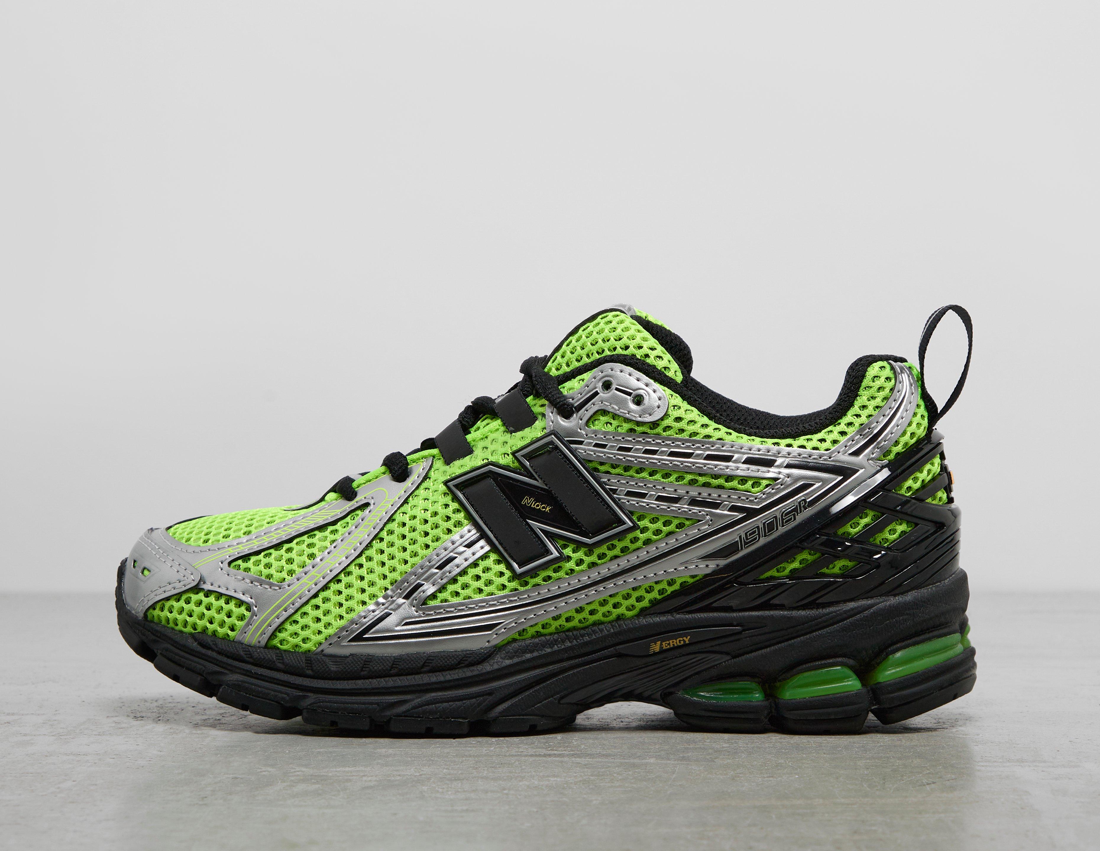 Black and green shop new balance womens