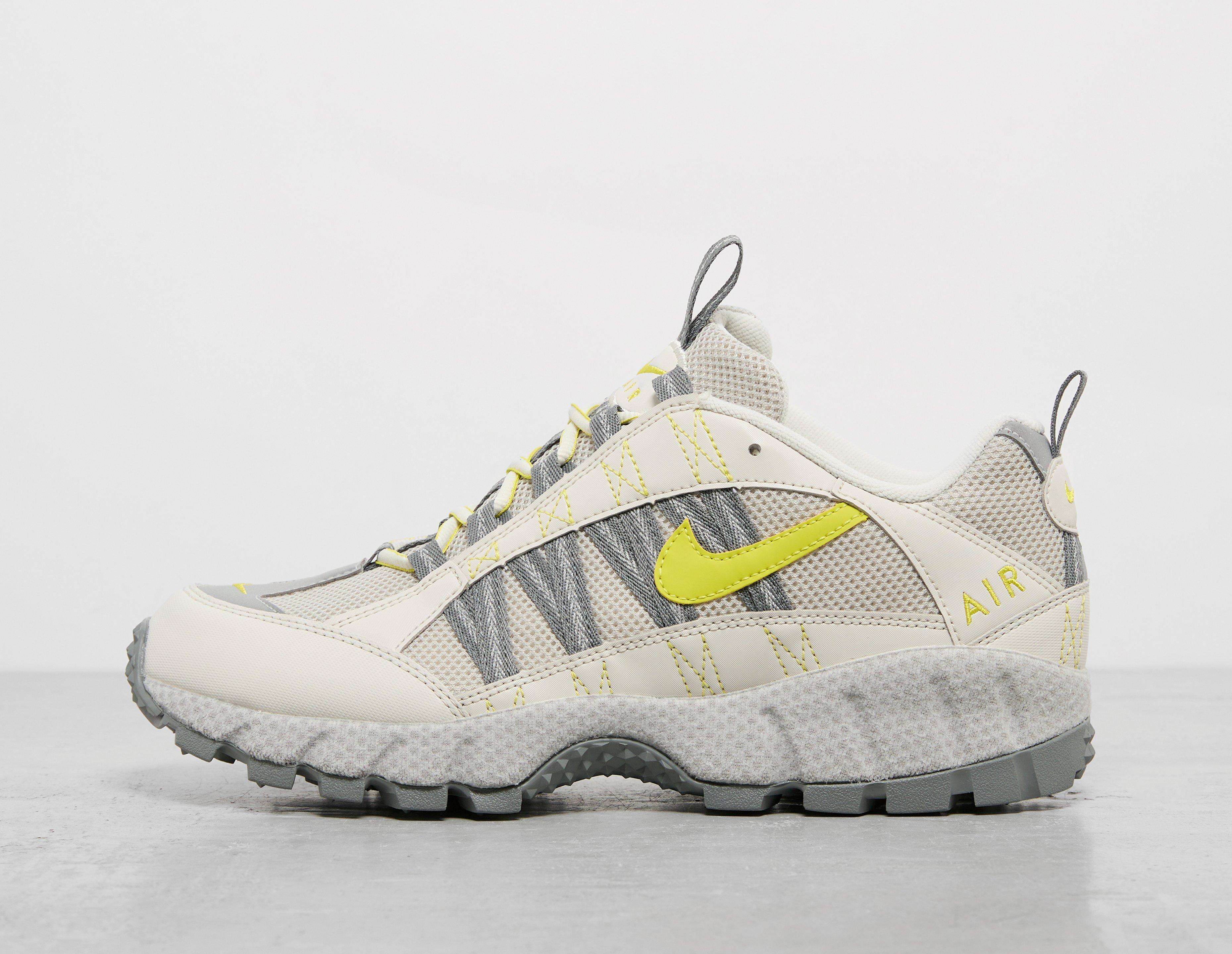 Nike air humara yellow sale