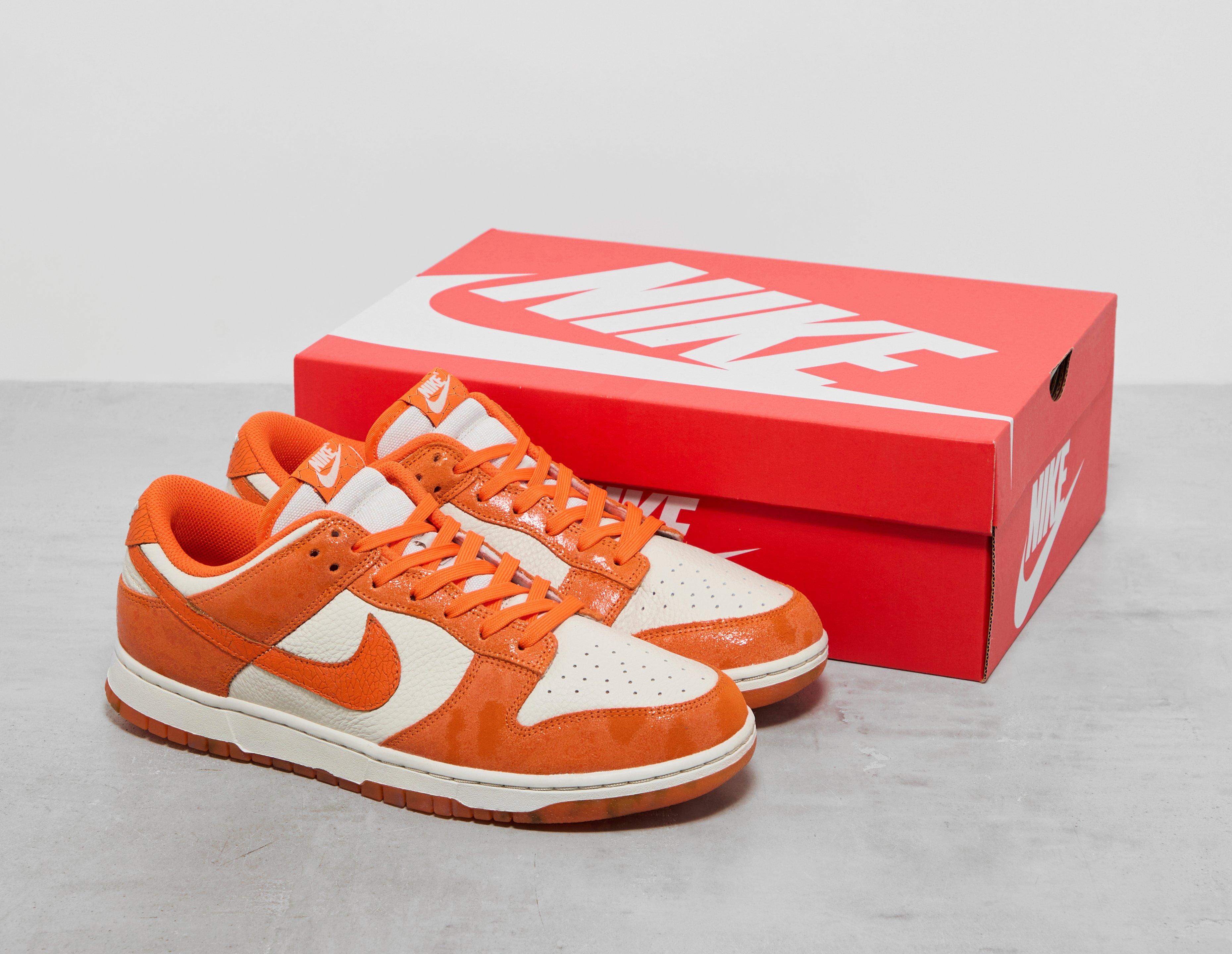 Une collaboration entre Nike High 6 et Travis Scott | Orange Nike