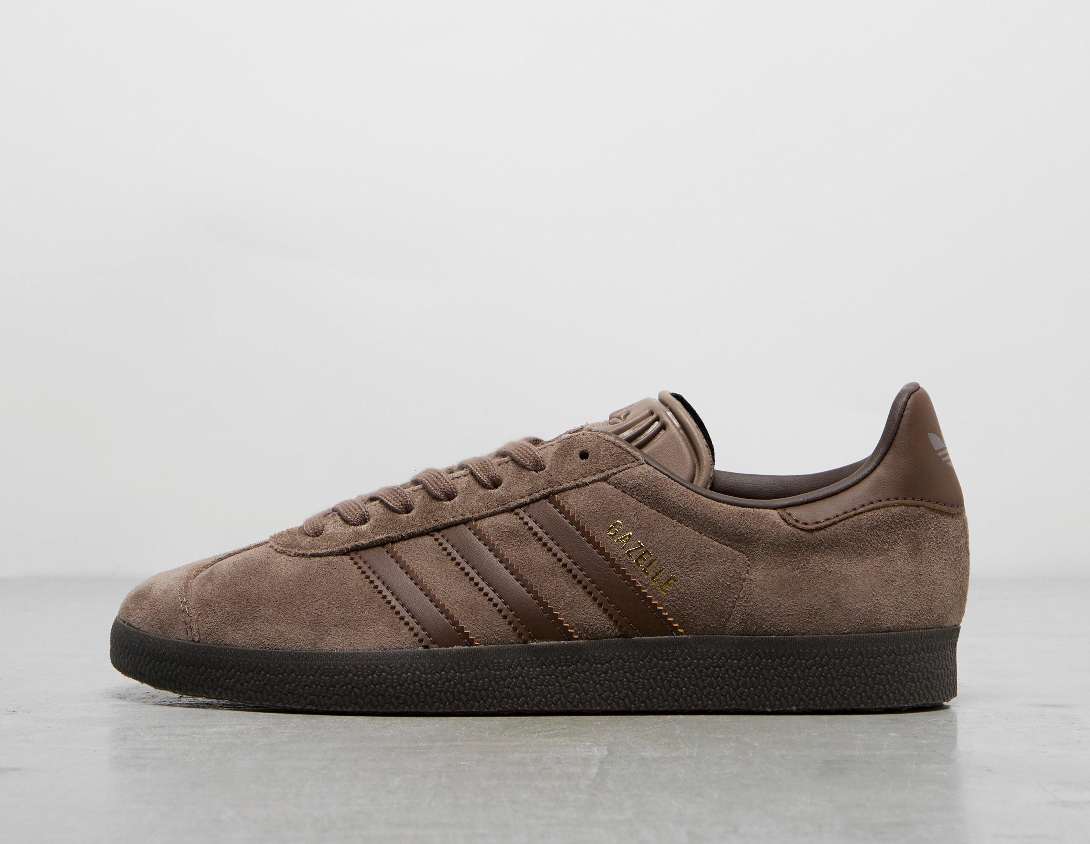 Adidas deals gazelle brown