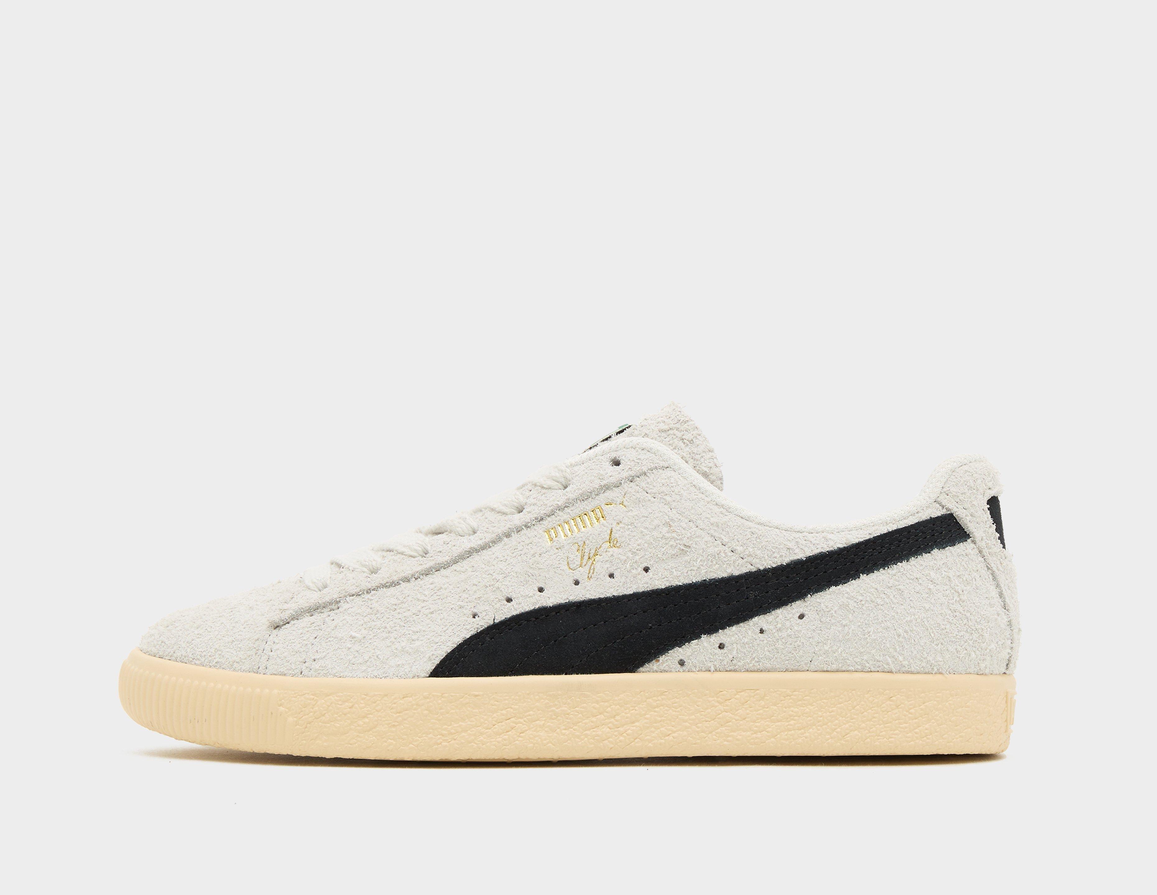 Puma clyde store suede sneakers