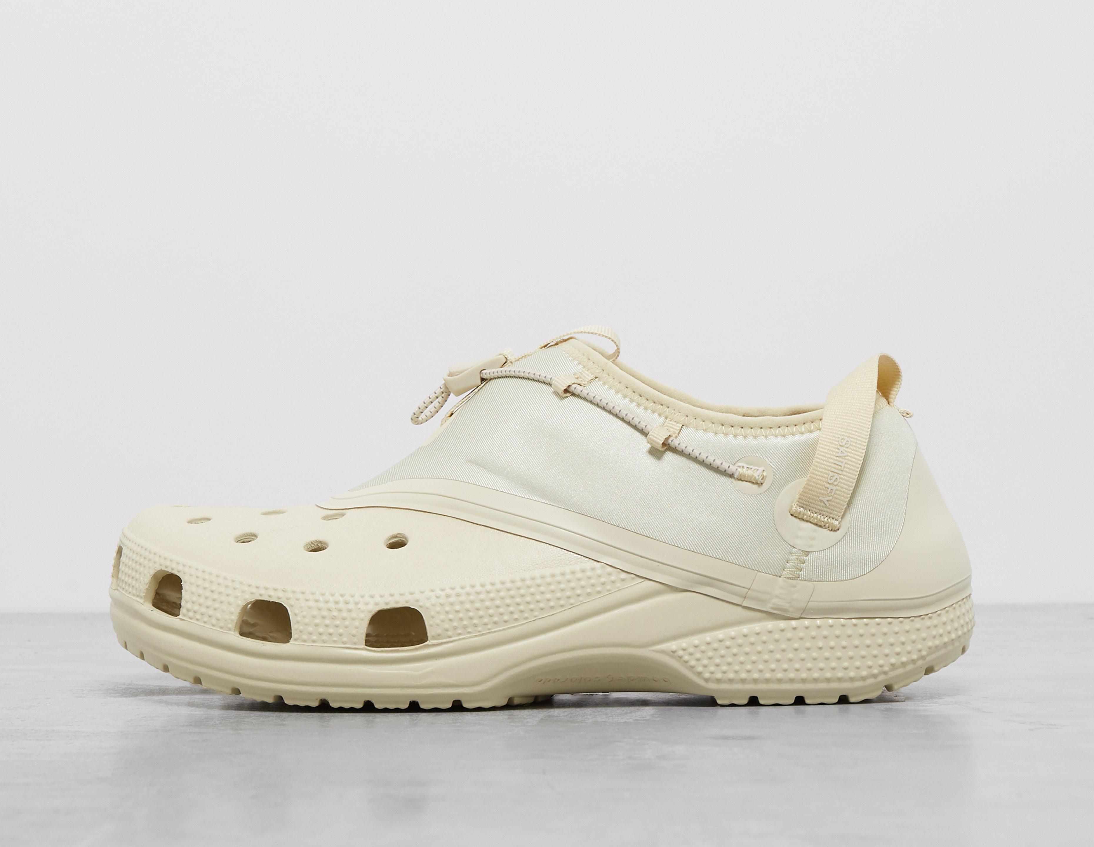 Wavy Fashion-Forward Clogs : Palace x Crocs