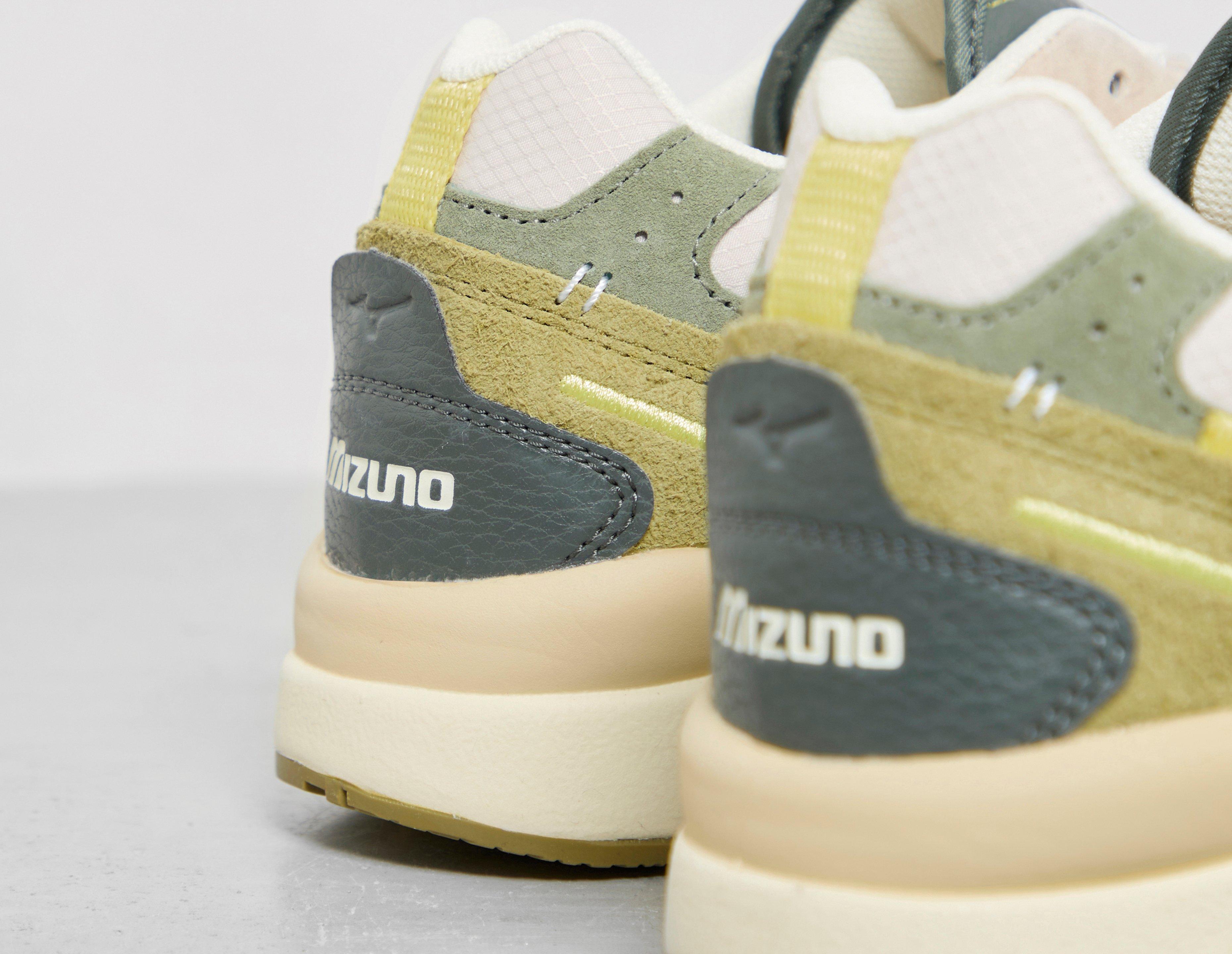 Grey Mizuno Sky Medal Beta | Footpatrol