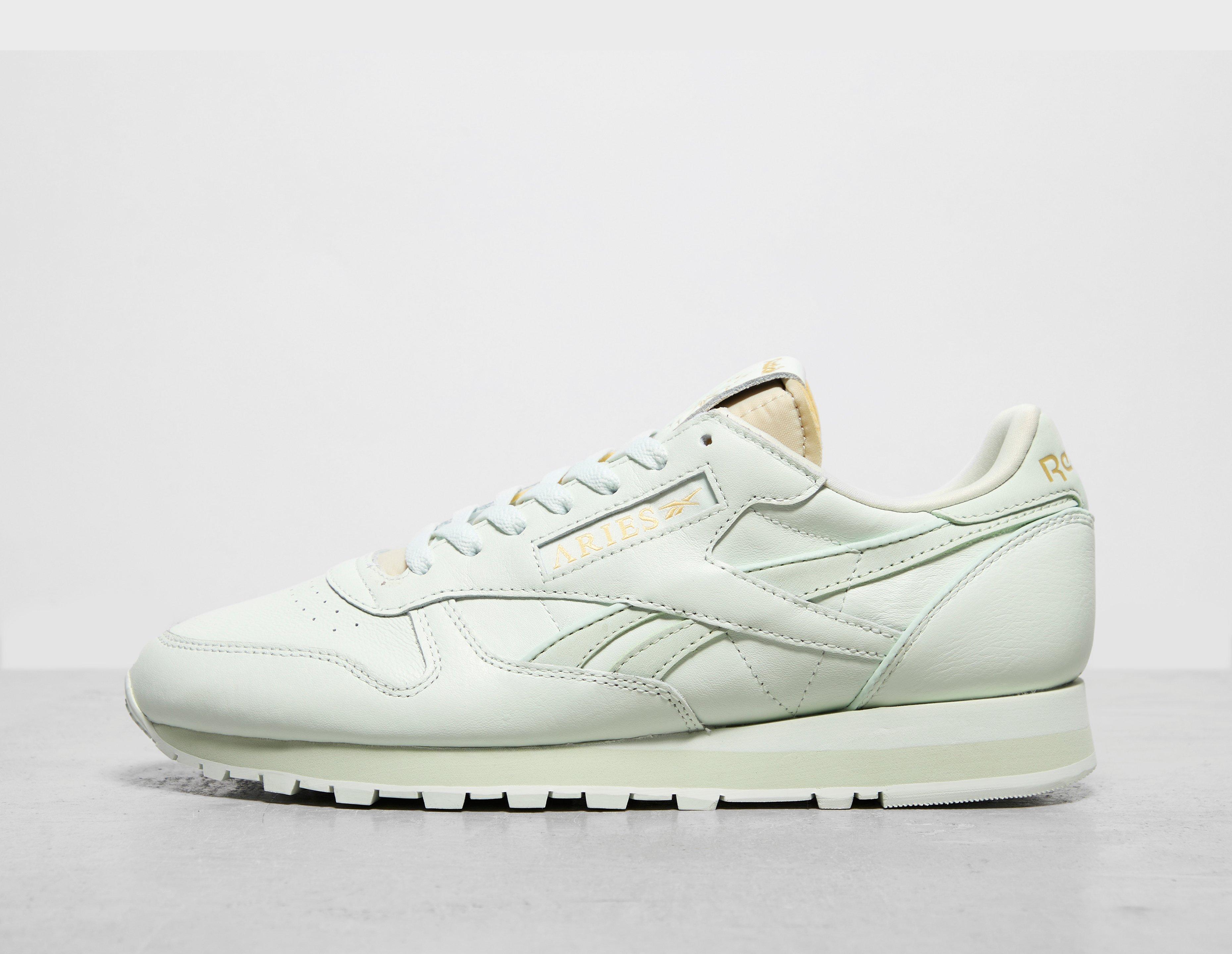 Reebok classic deals leather gold