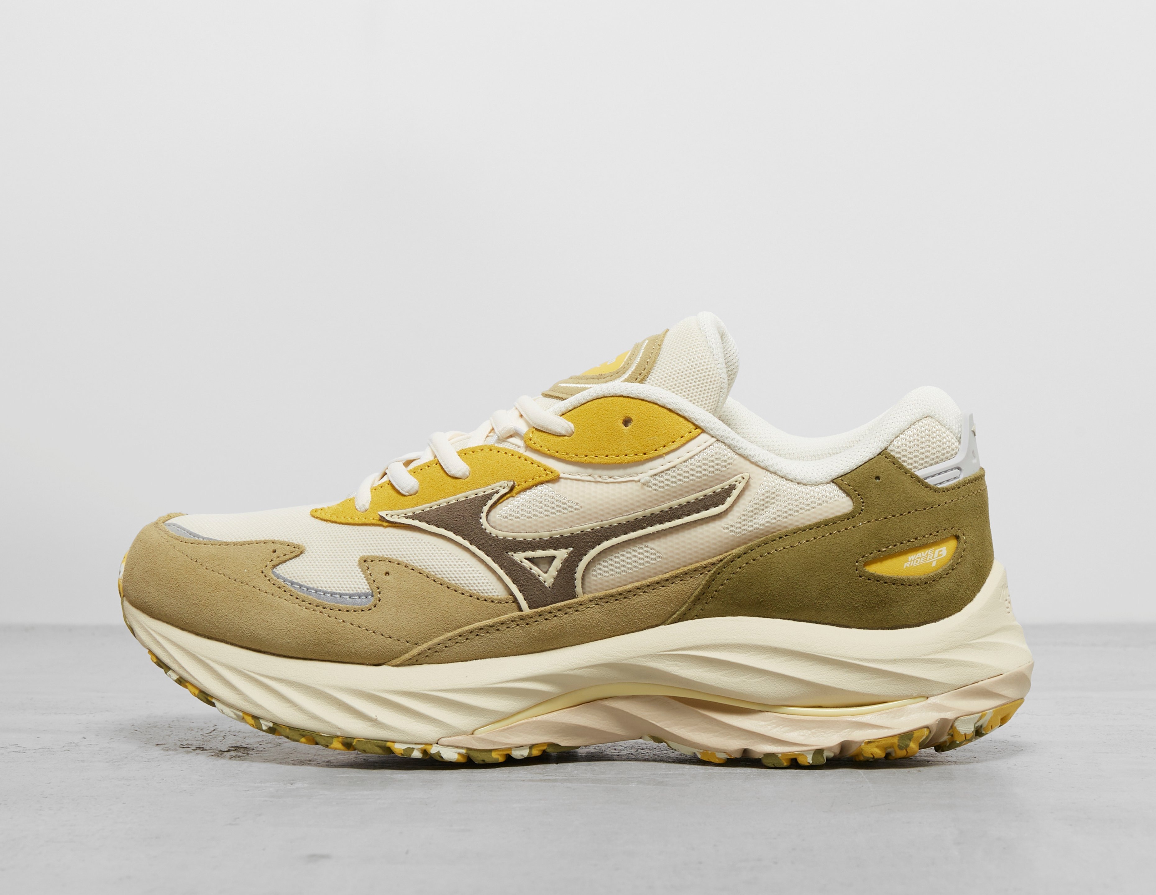 Brown Mizuno Wave Rider Beta Footpatrol