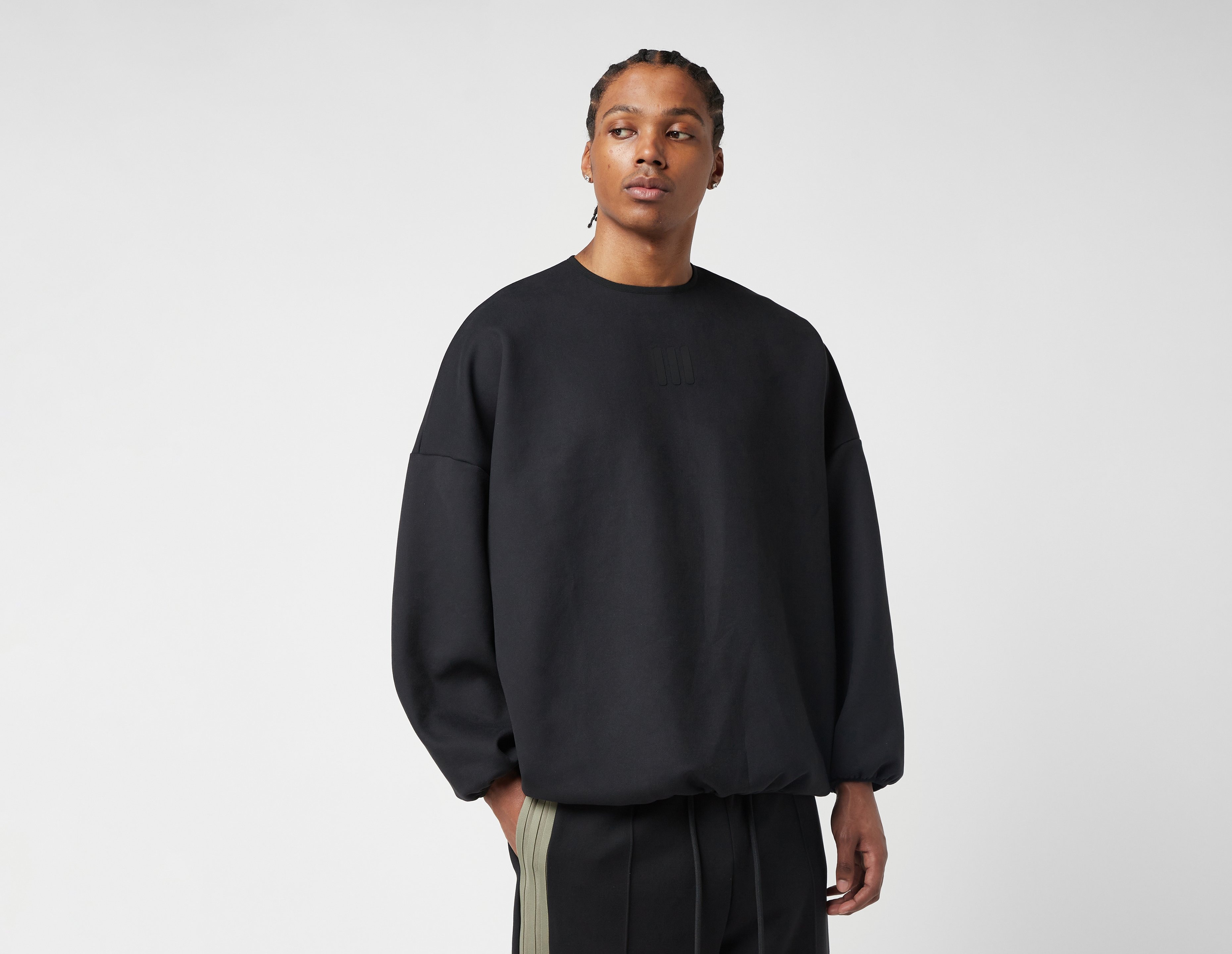 Fear of god crewneck hotsell