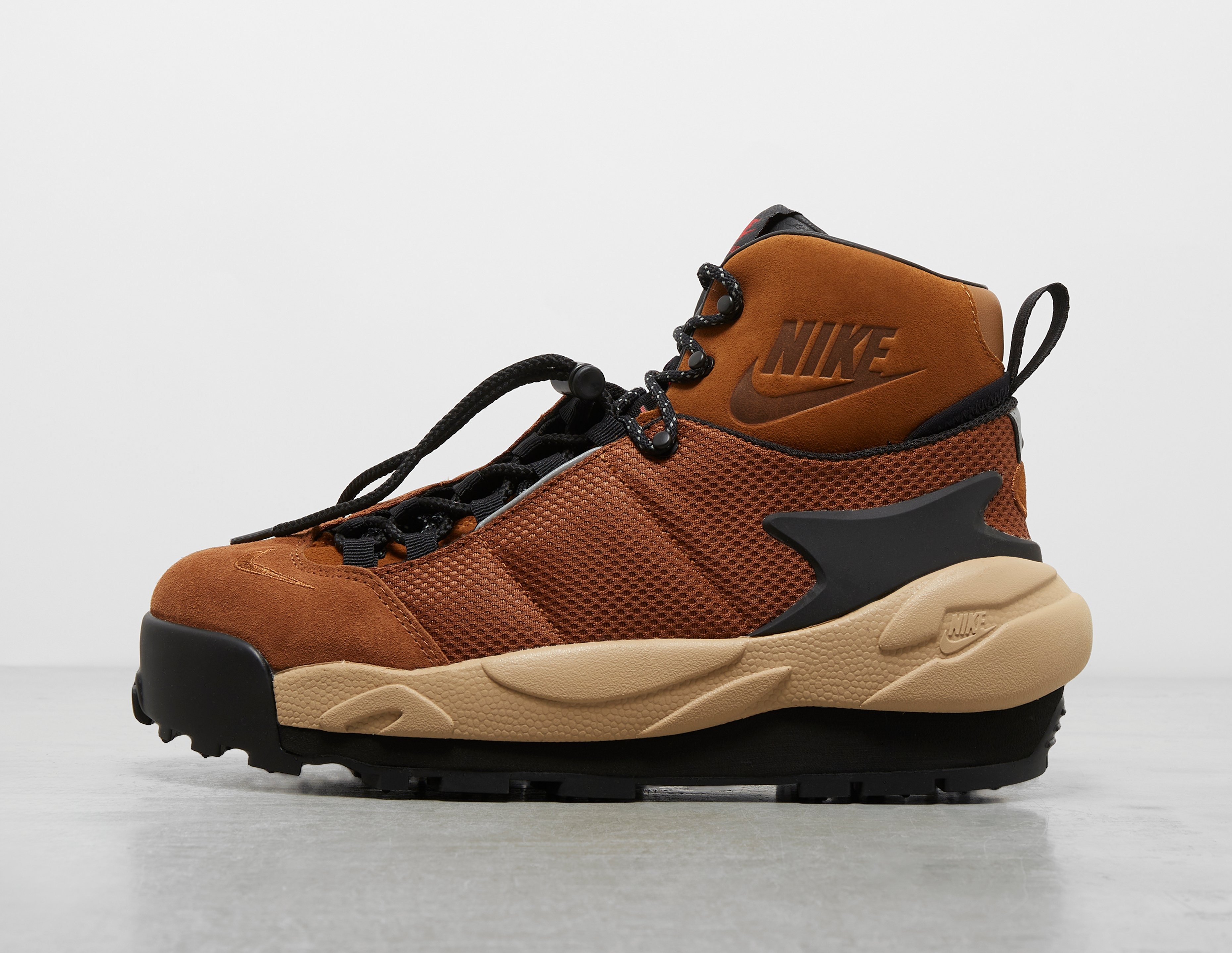 Brown Nike x sacai Magmascape | Footpatrol