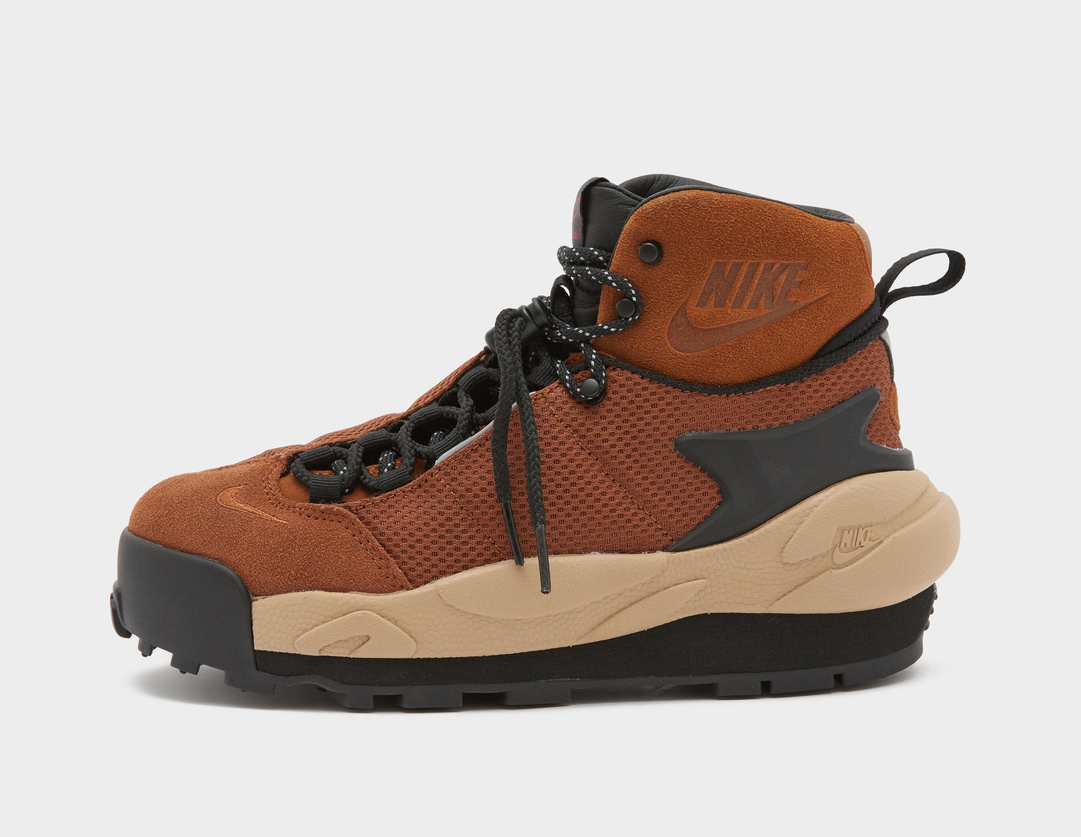 Brown Nike x sacai Magmascape Women