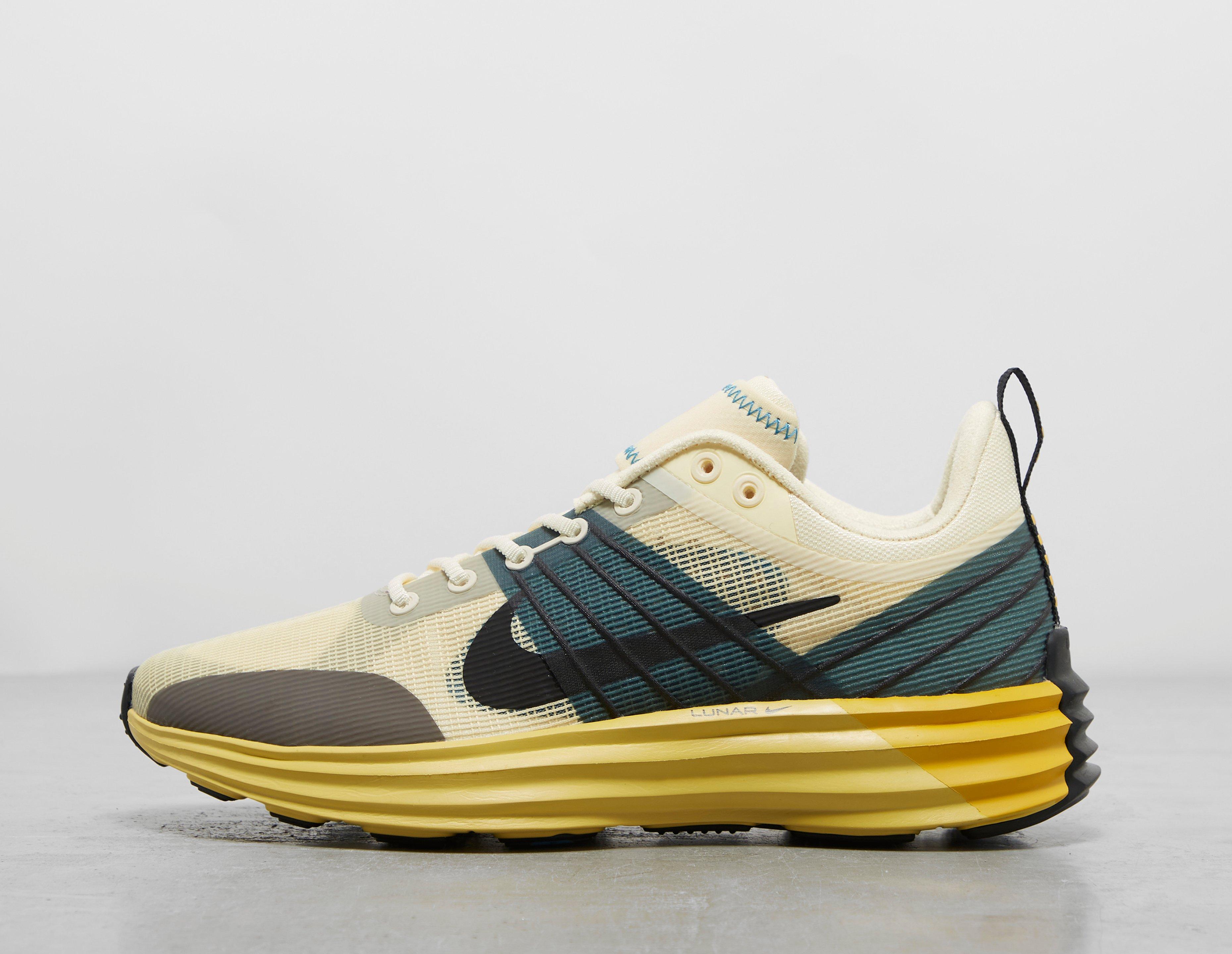 Nike Lunar Roam Women s