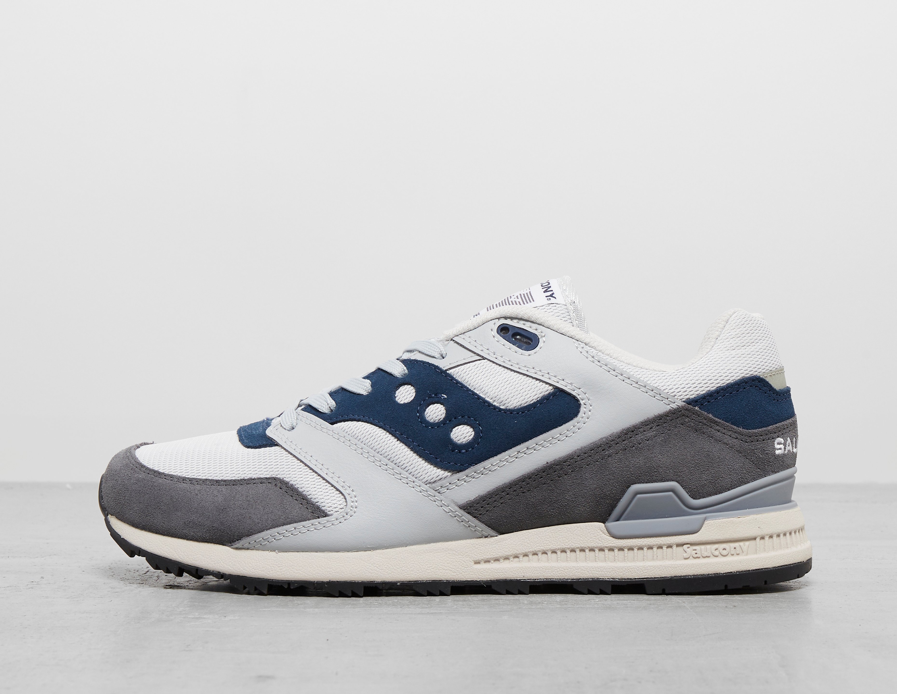 Saucony originals courageous sales