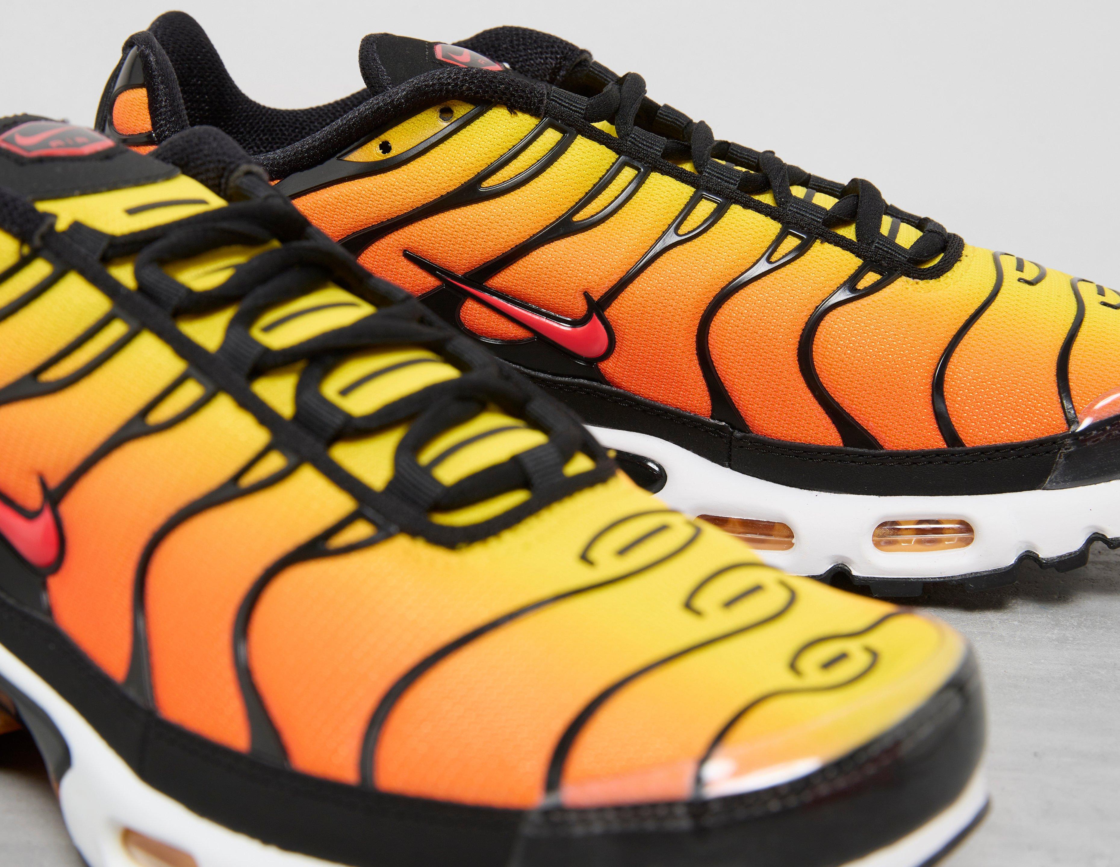 Air max plus black yellow orange online