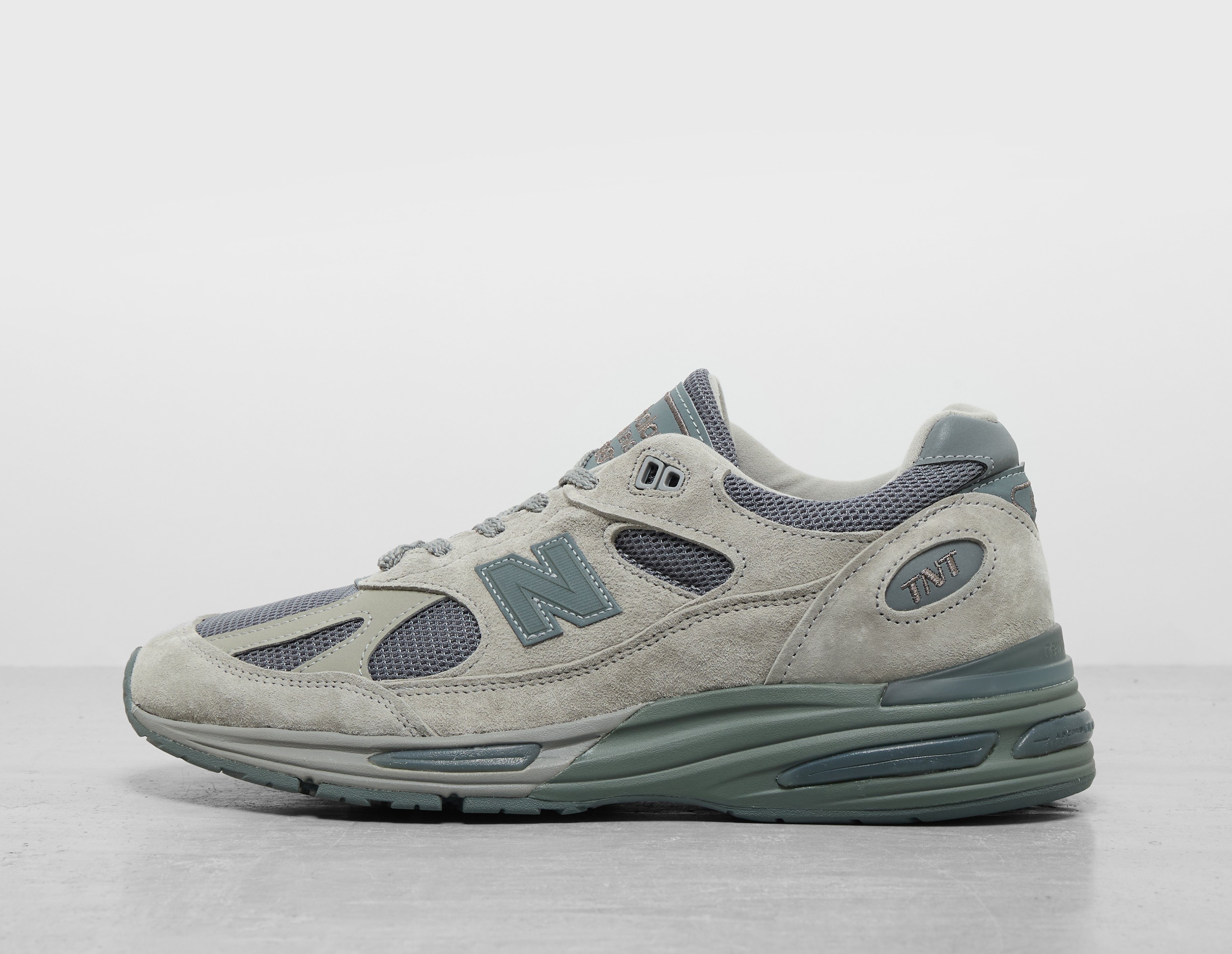Grey New Balance x thisisneverthat 991v2 | Footpatrol