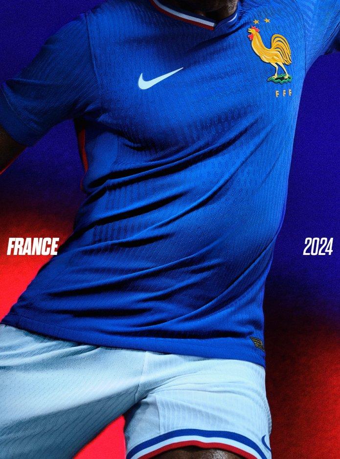Primera equipación de la selección francesa 2024
