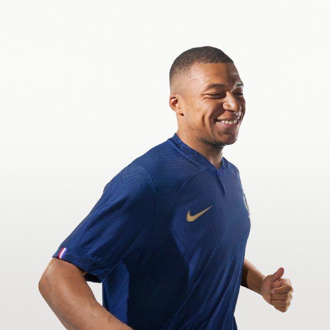  maillots domicile équipe de france