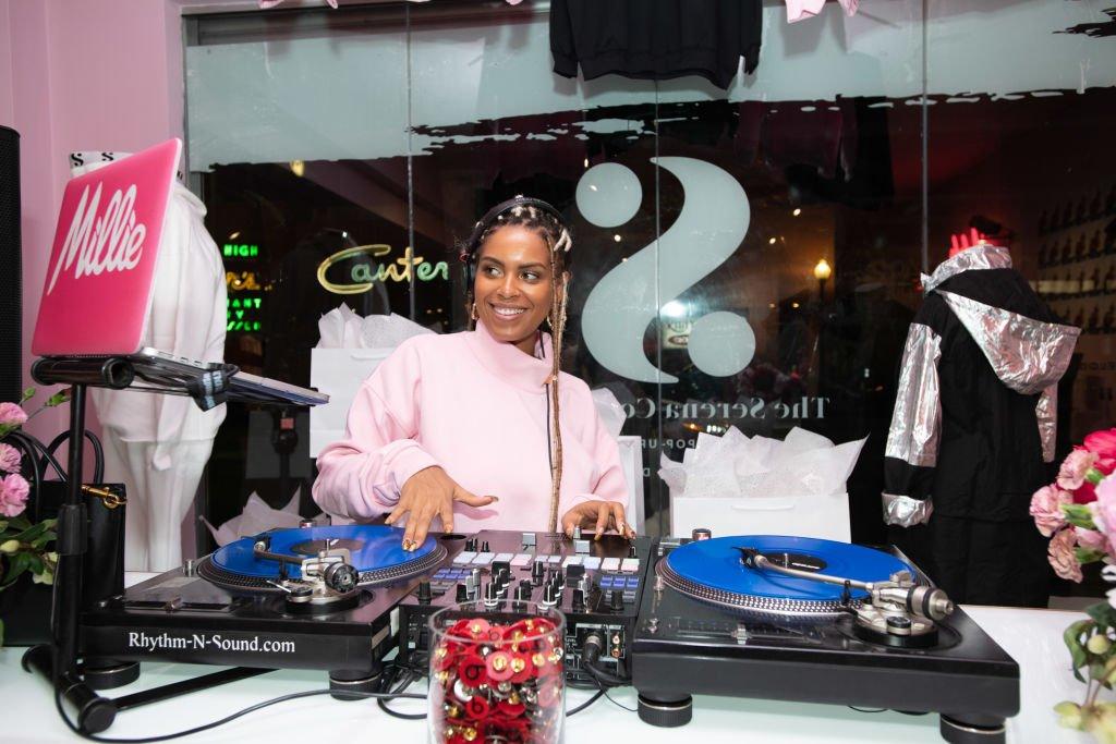 Melody Eshani beim Pop-Up der Serena Kollektion