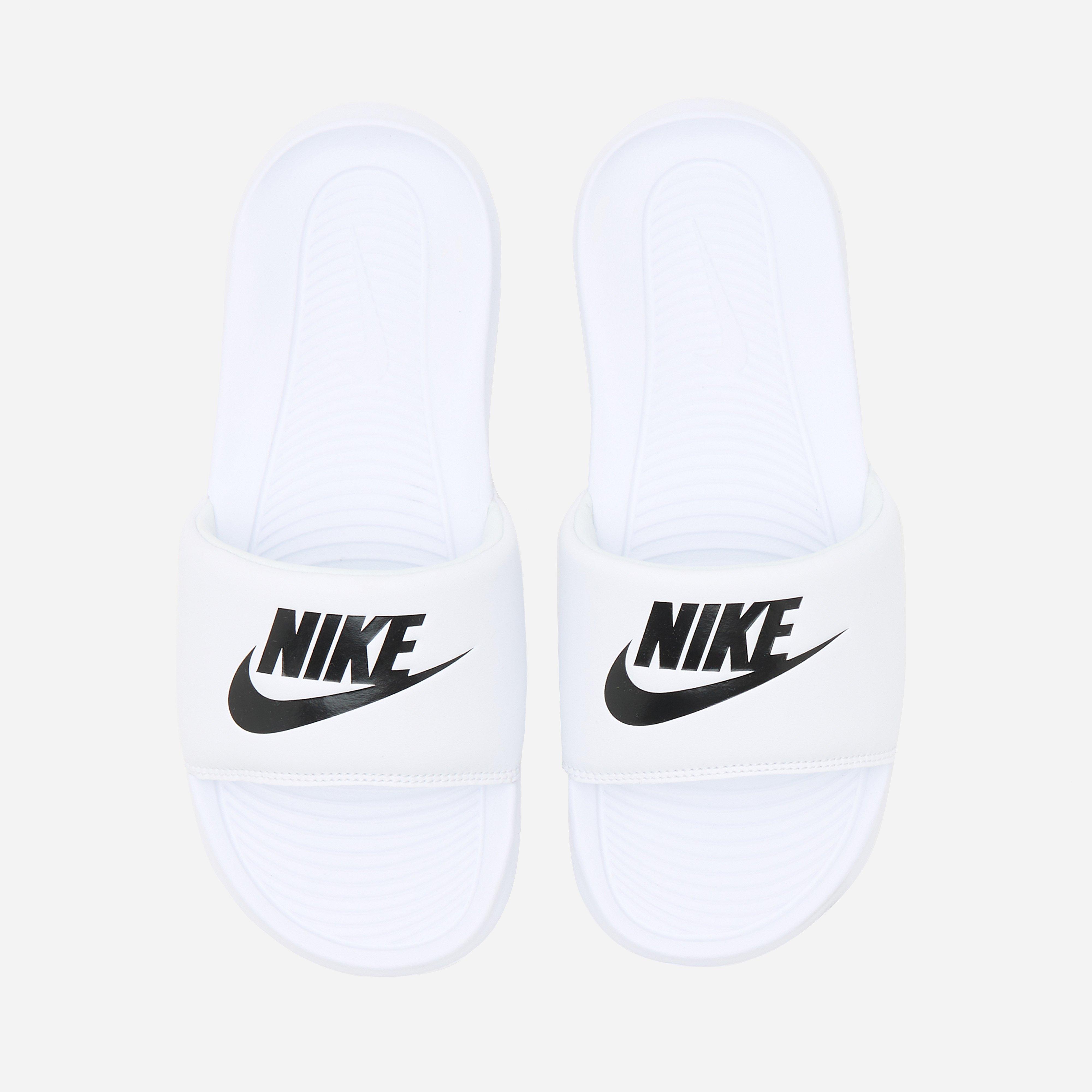 Nike Victori One