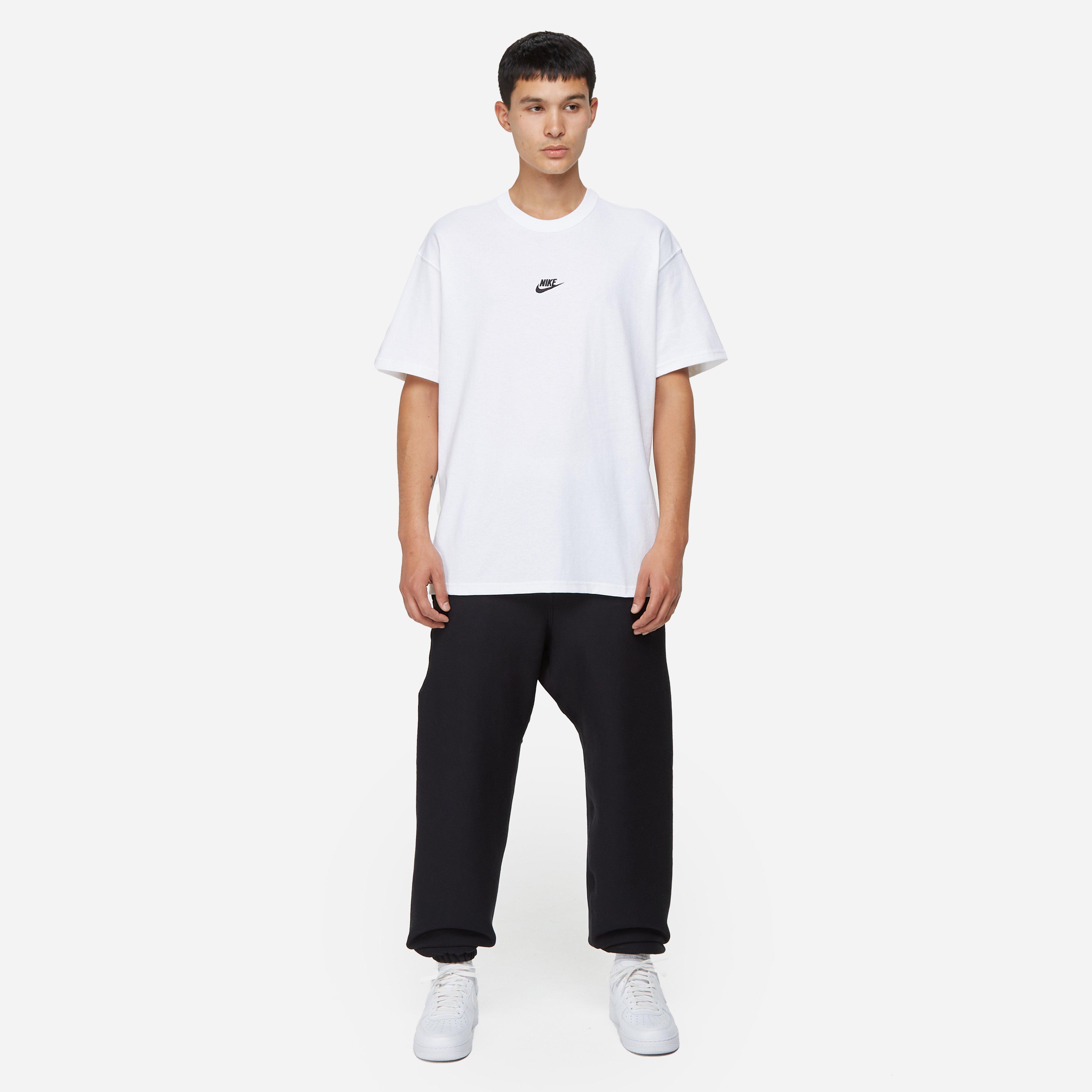 Nike Premium Essentials T-Shirt