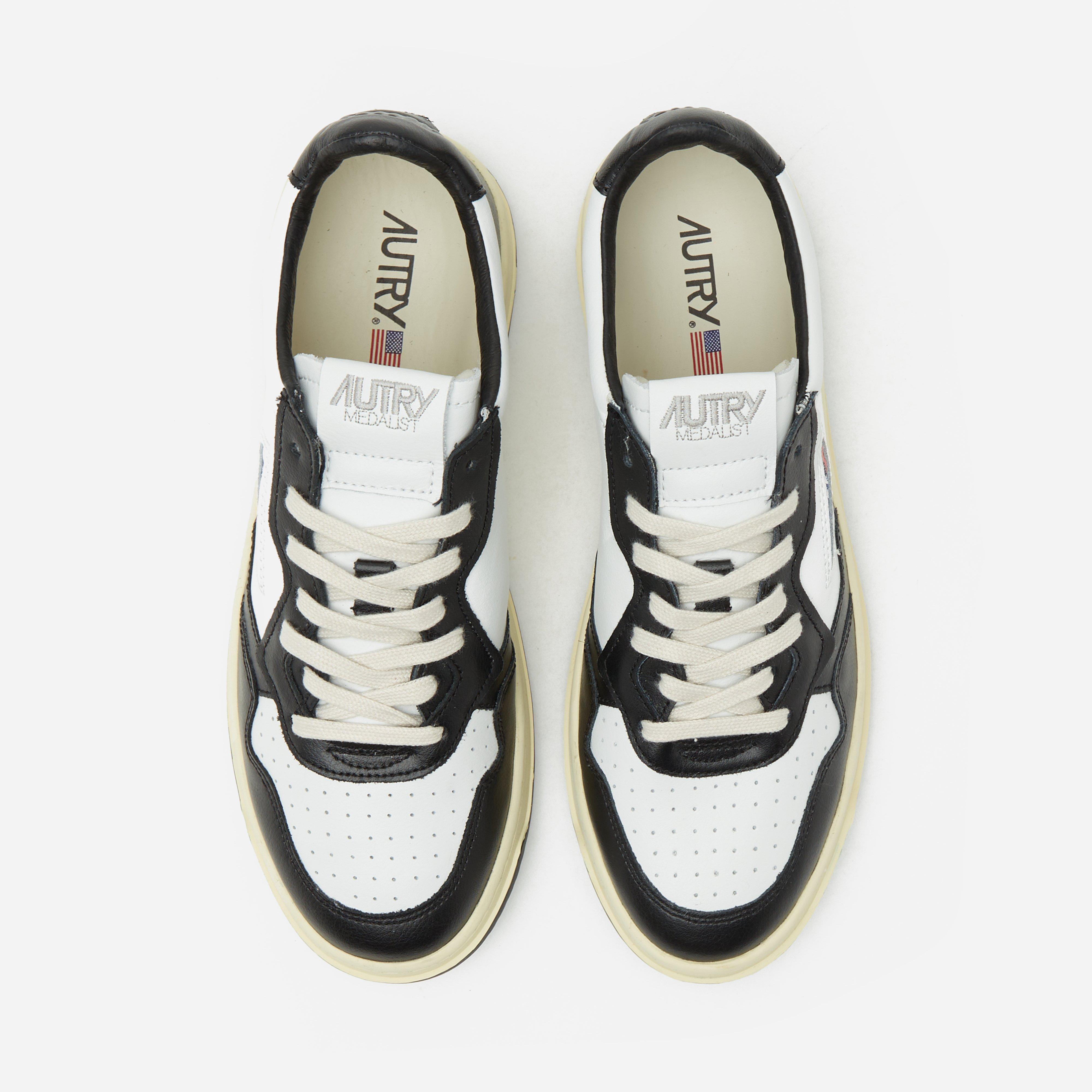 Autry 01 Low Sneaker