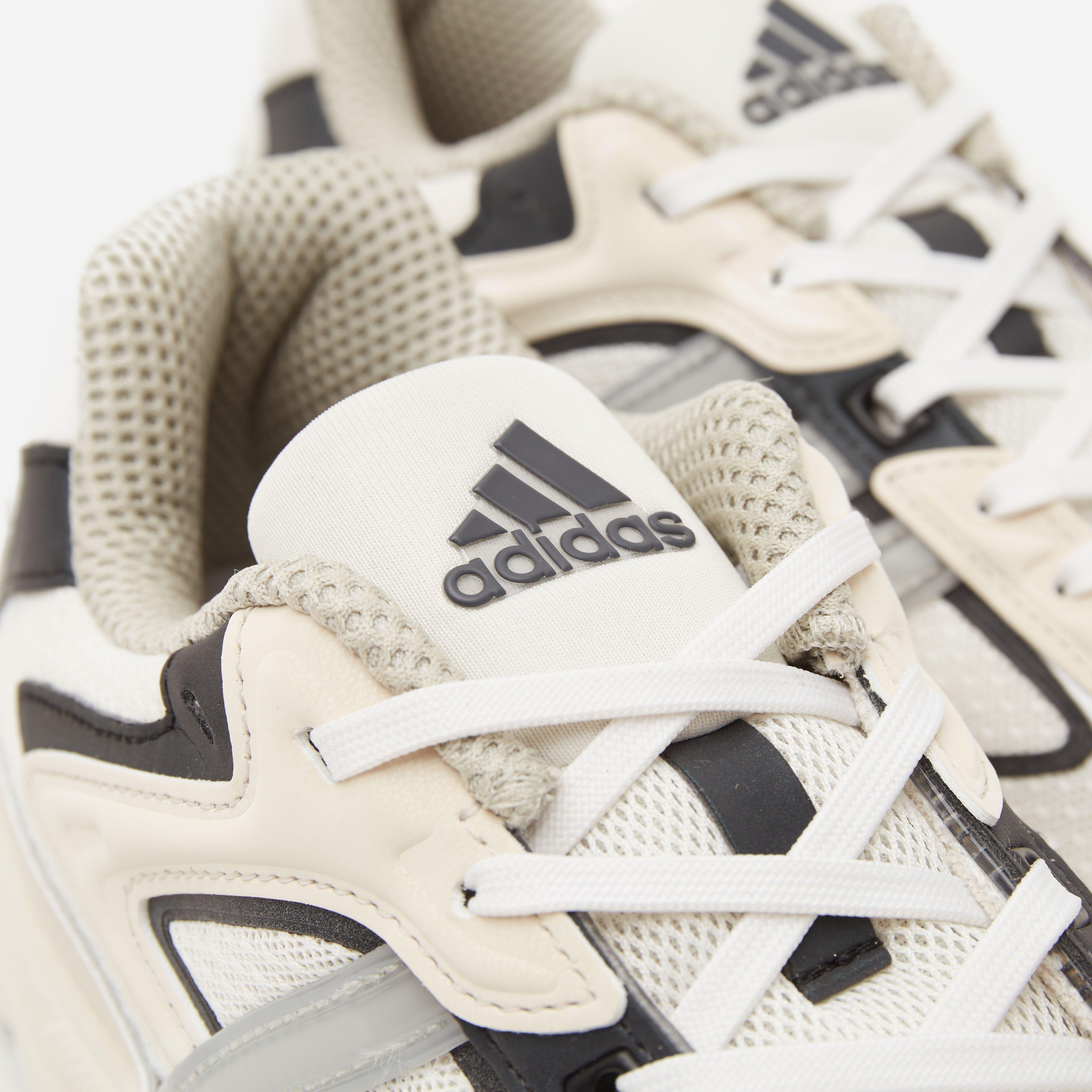 adidas Originals Response CL